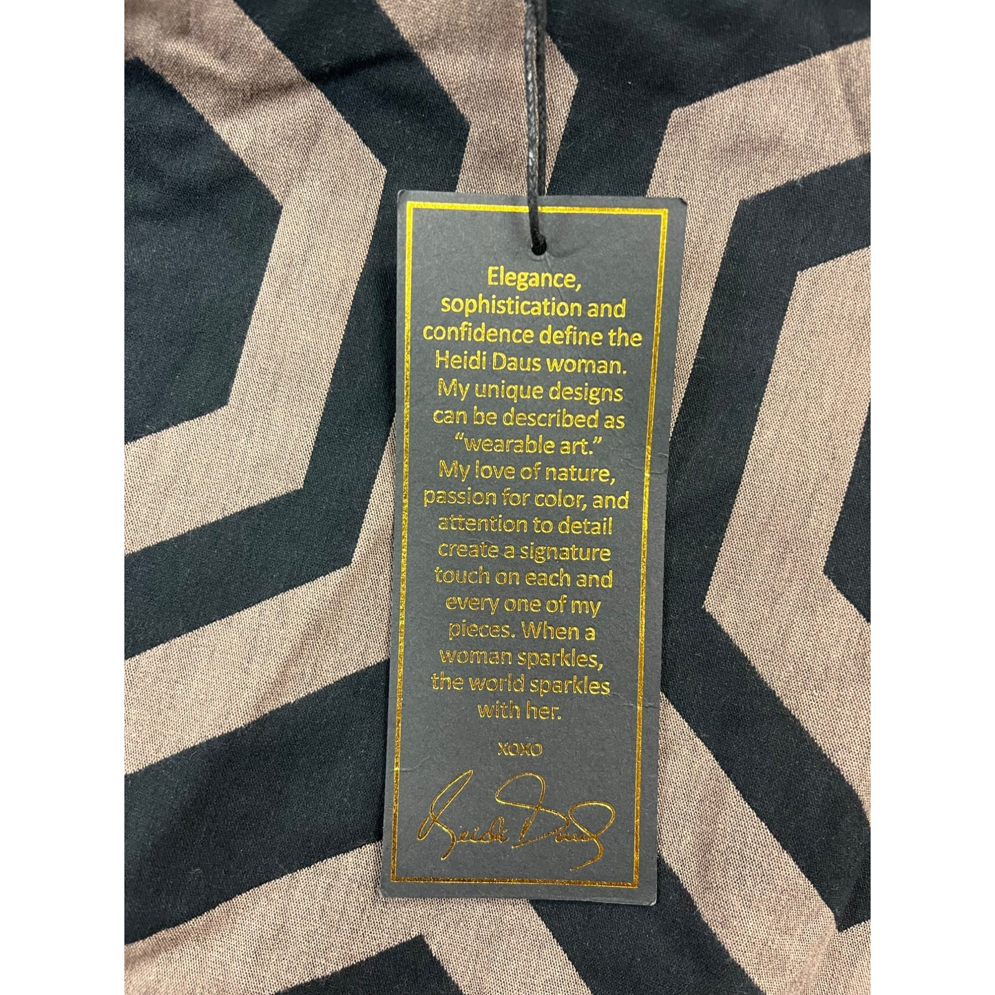 Women’s NWT HEIDI DAUS Bell Sleeve Top #2515