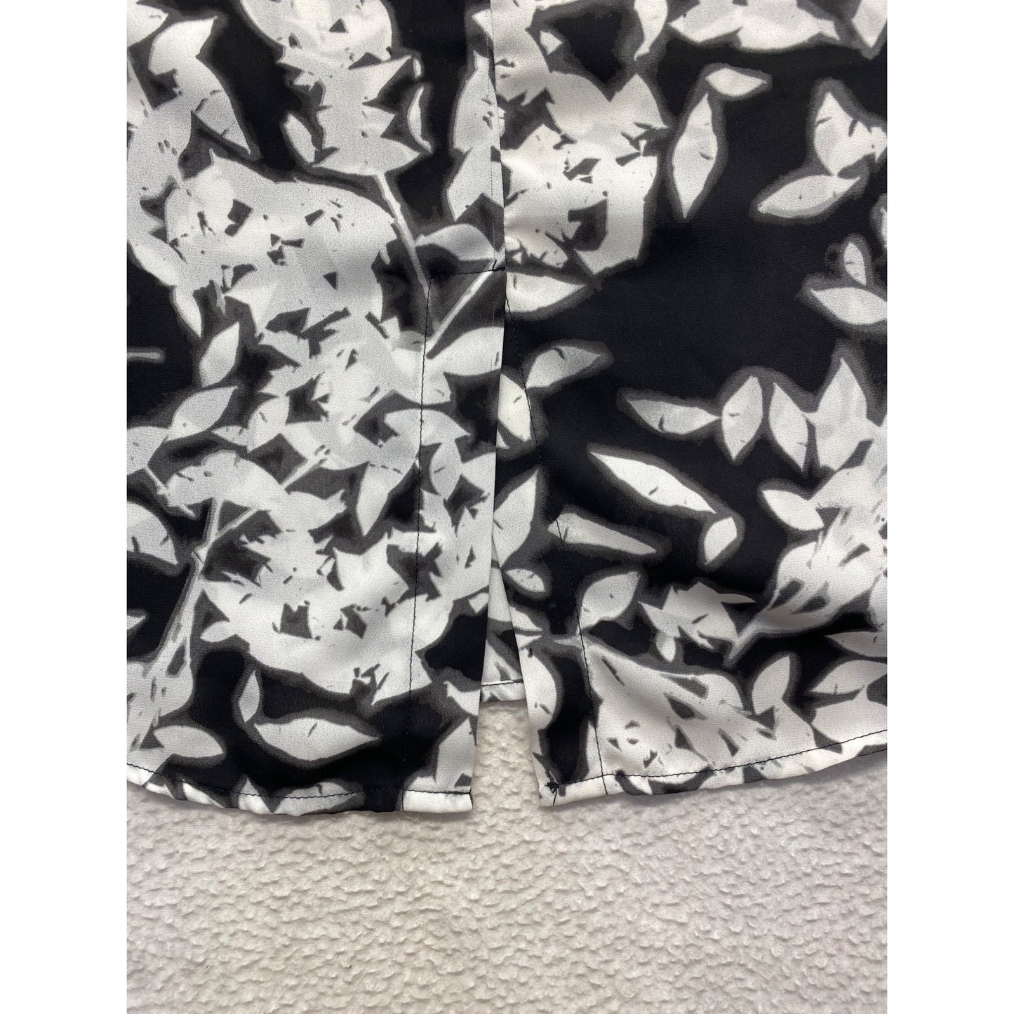 Mercer & Madison Womens Black & White Floral Sleeveless Blouse #7319