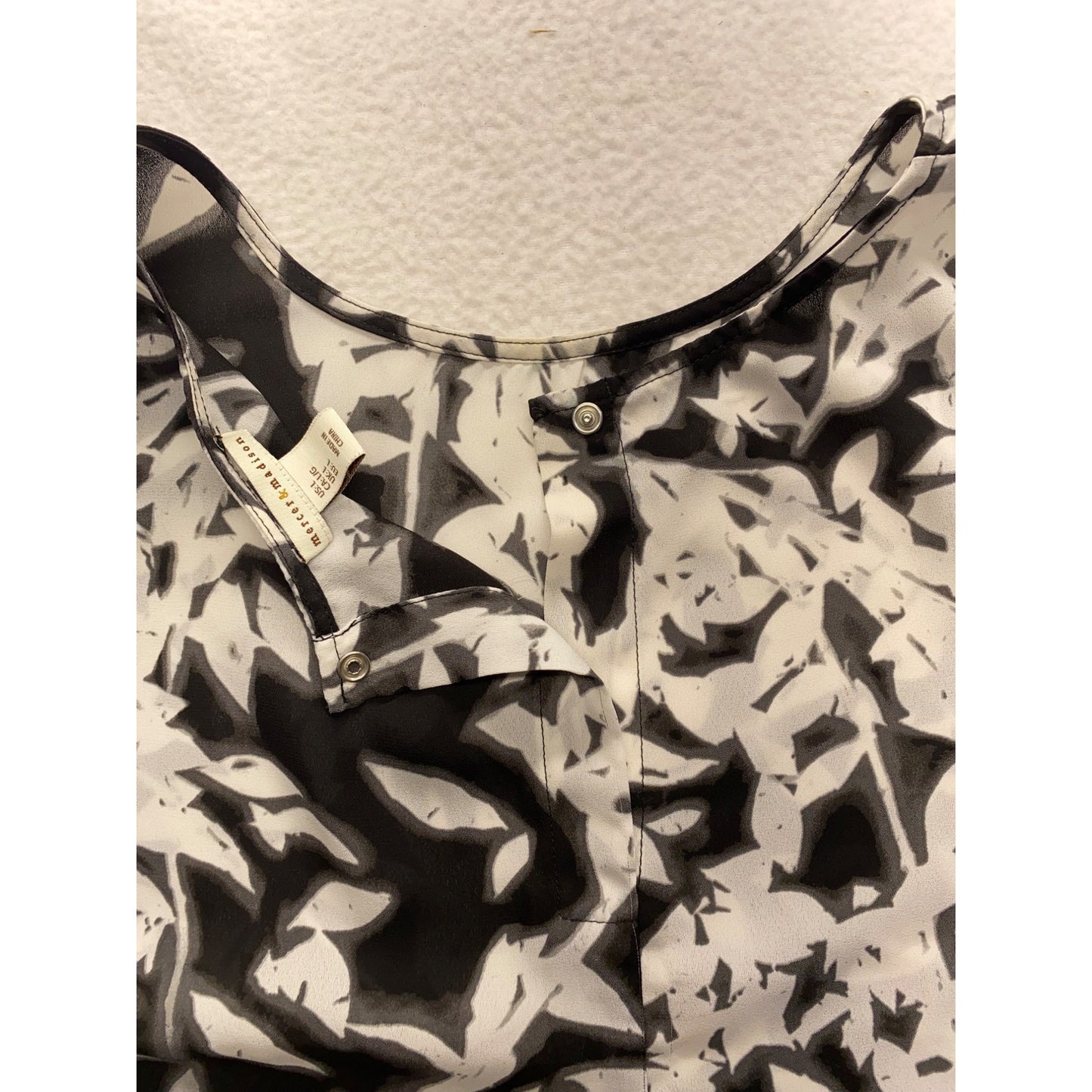 Mercer & Madison Womens Black & White Floral Sleeveless Blouse #7319