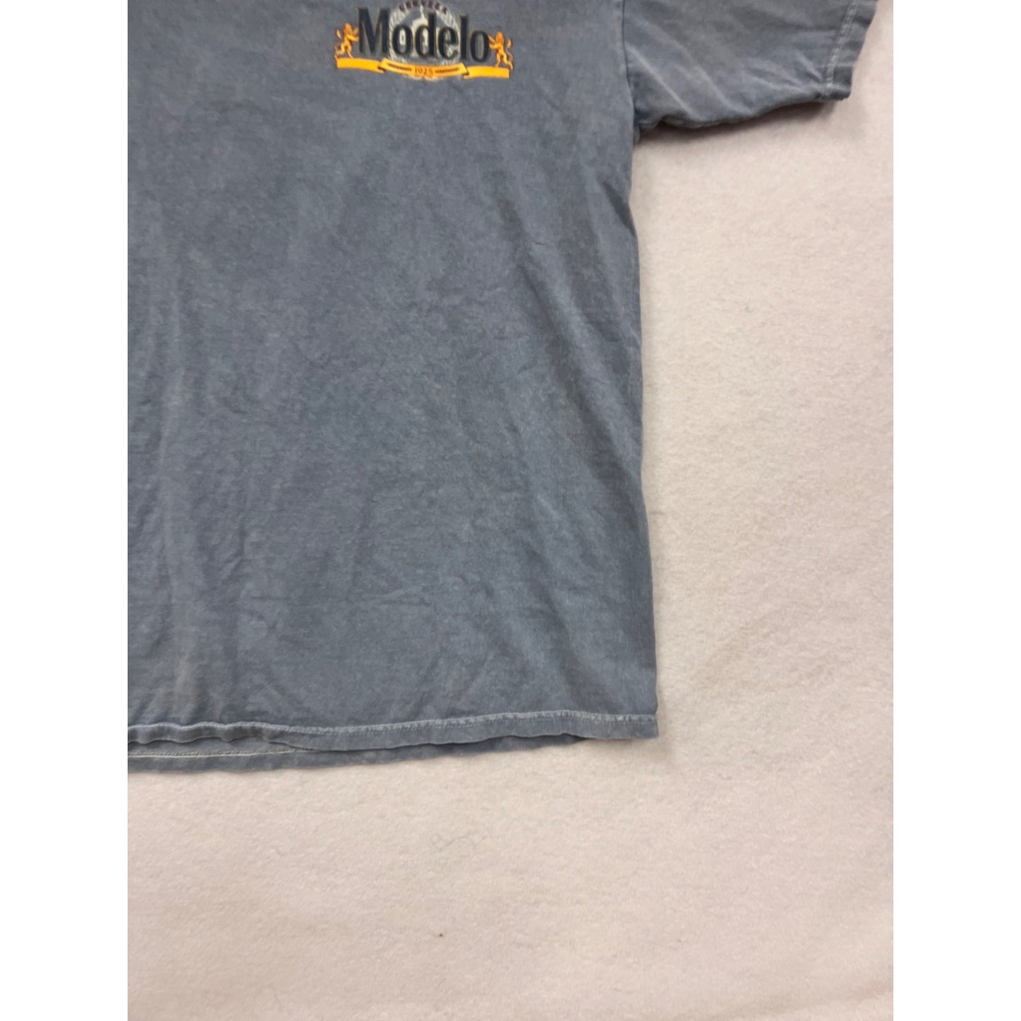 Modelo Mens Large Graphic Tee #8198
