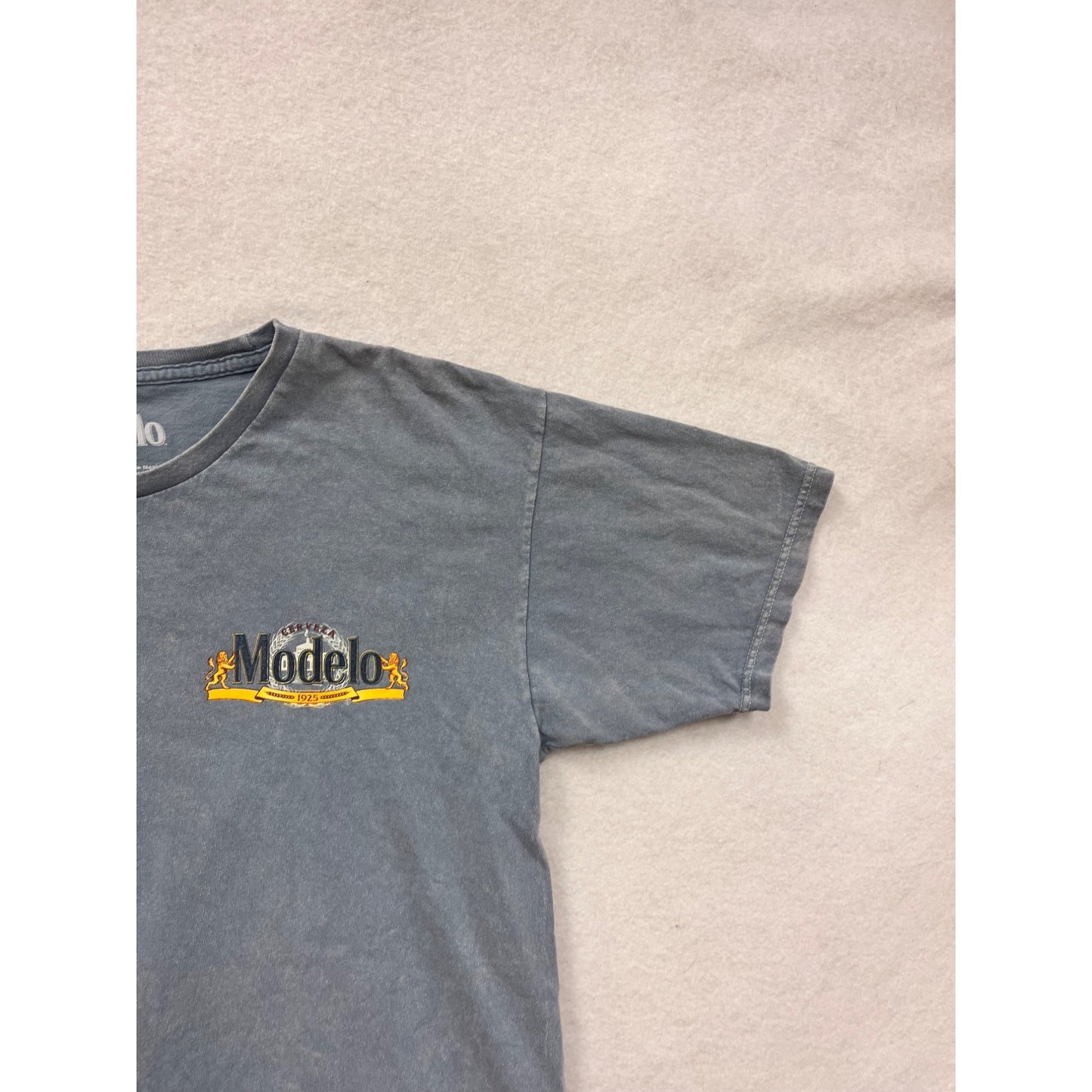 Modelo Mens Large Graphic Tee #8198