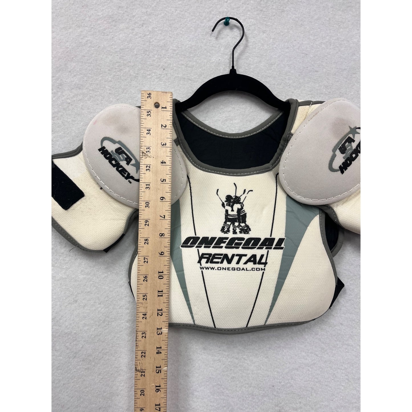 OneGoal Rental Youth Small Hockey Shoulder Pads White & Gray #6322