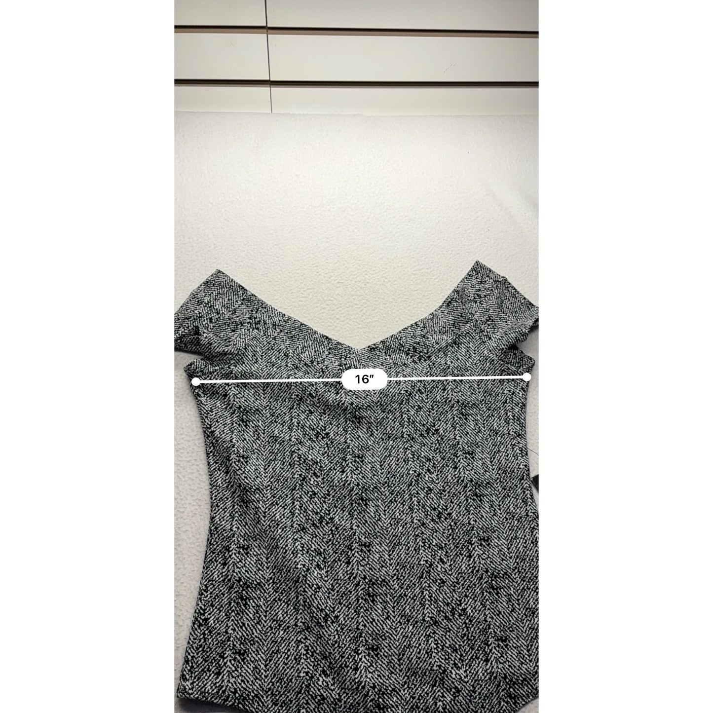 Express Off-Shoulder Black & White bodysuit *NWT* #7584