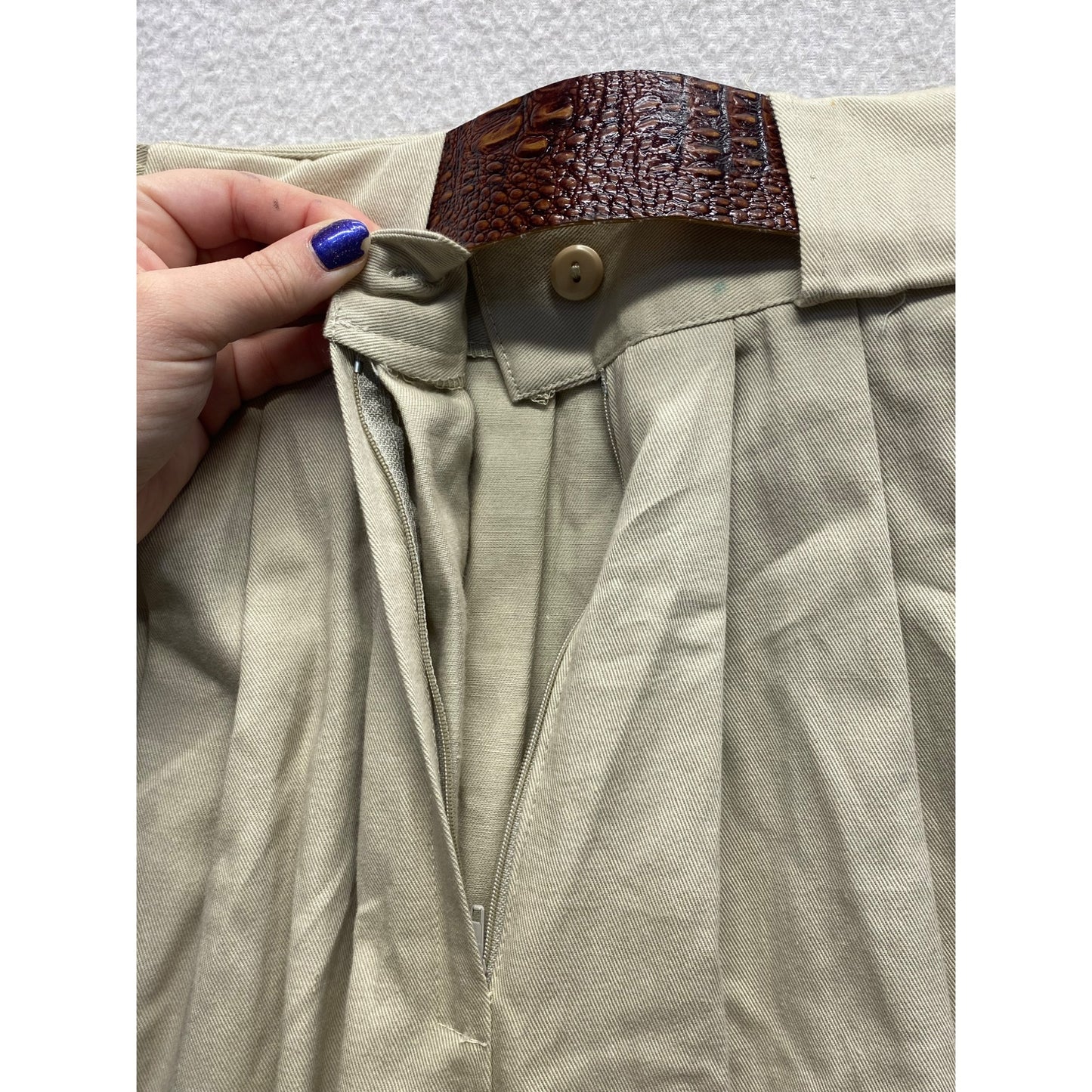 Vintage Mainframe Pleated Khaki Midi Skirt With Brown Croc Belt & Pockets #5876