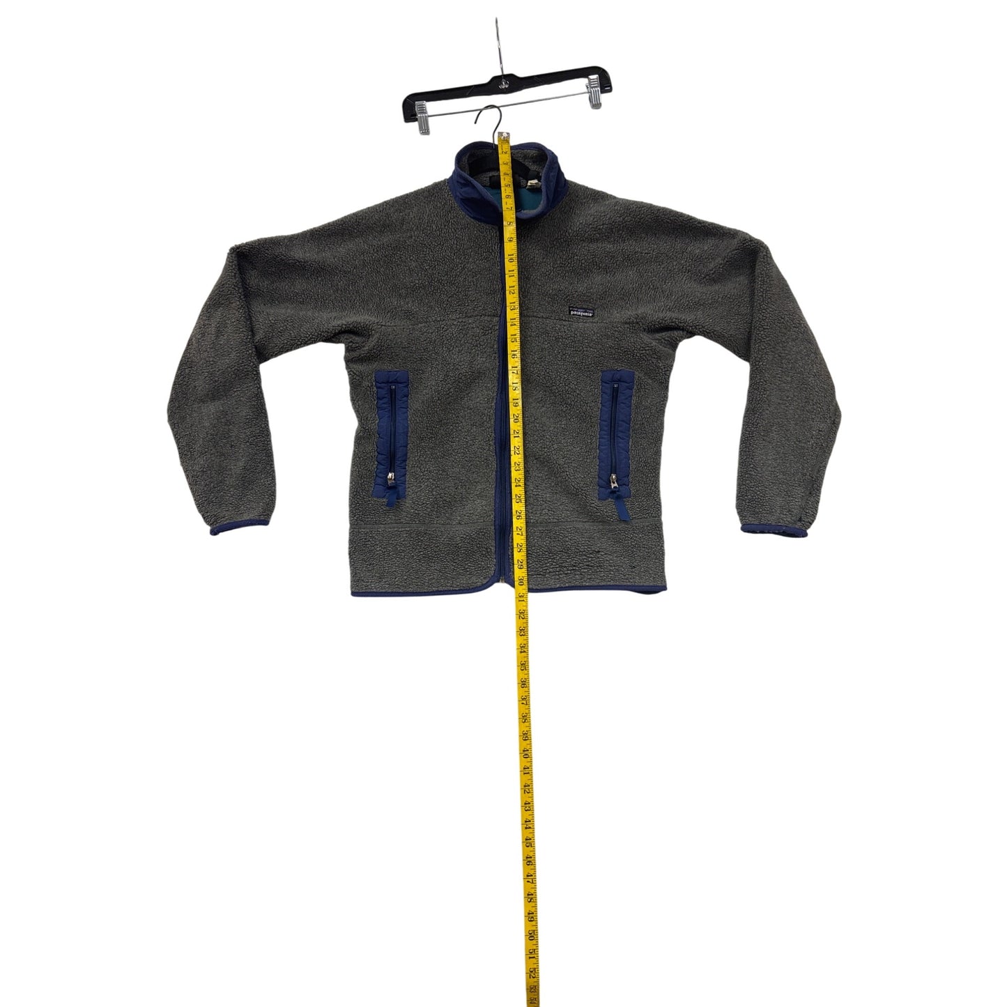 Patagonia Gray Full-Zip Sherpa Fleece Jacket With Blue Accents & Zippered Pockets Mens L Warm & Durable Outdoor Wear #6980