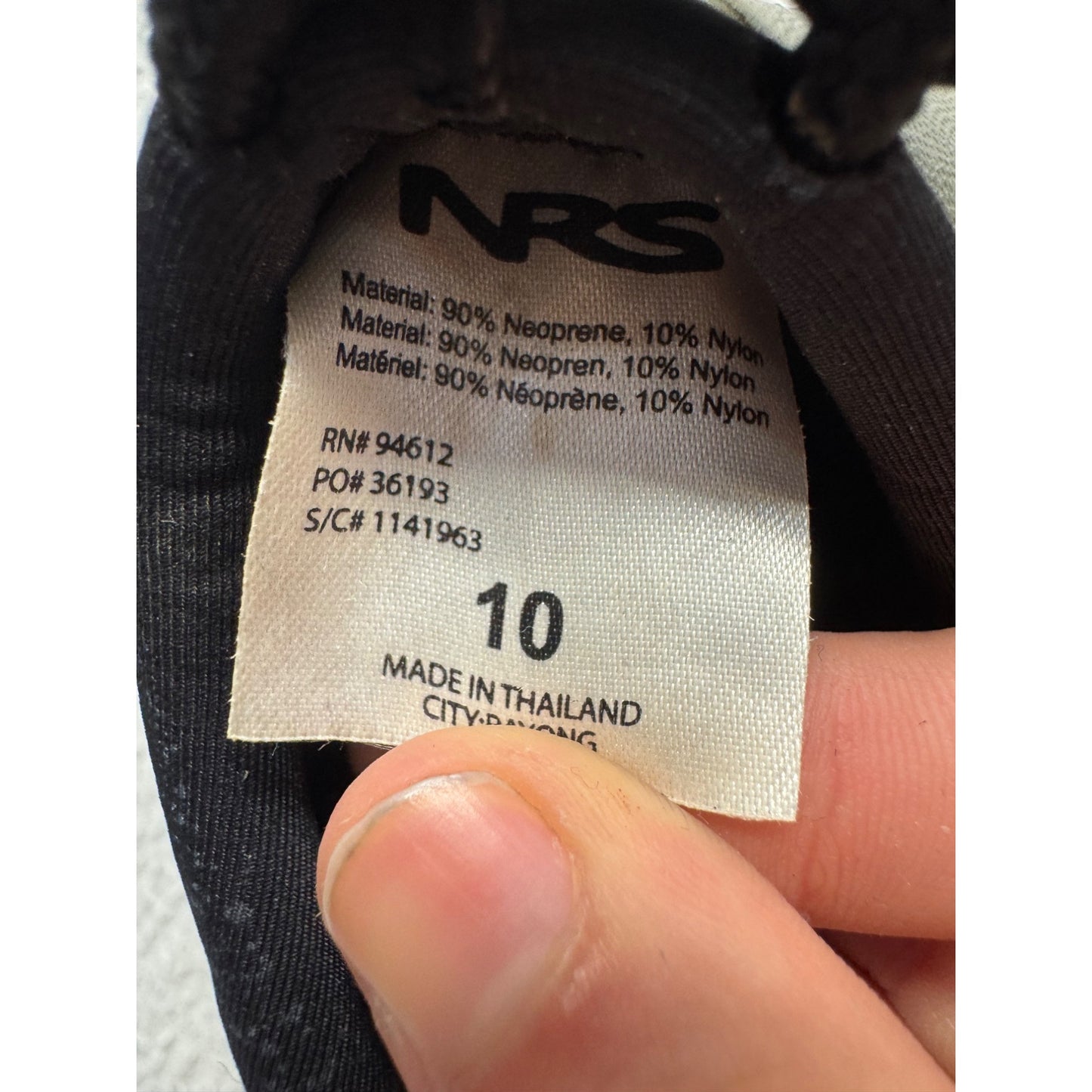 NRS Black & Gray Paddle Wetshoes With Adjustable Straps Neoprene Sole #9702