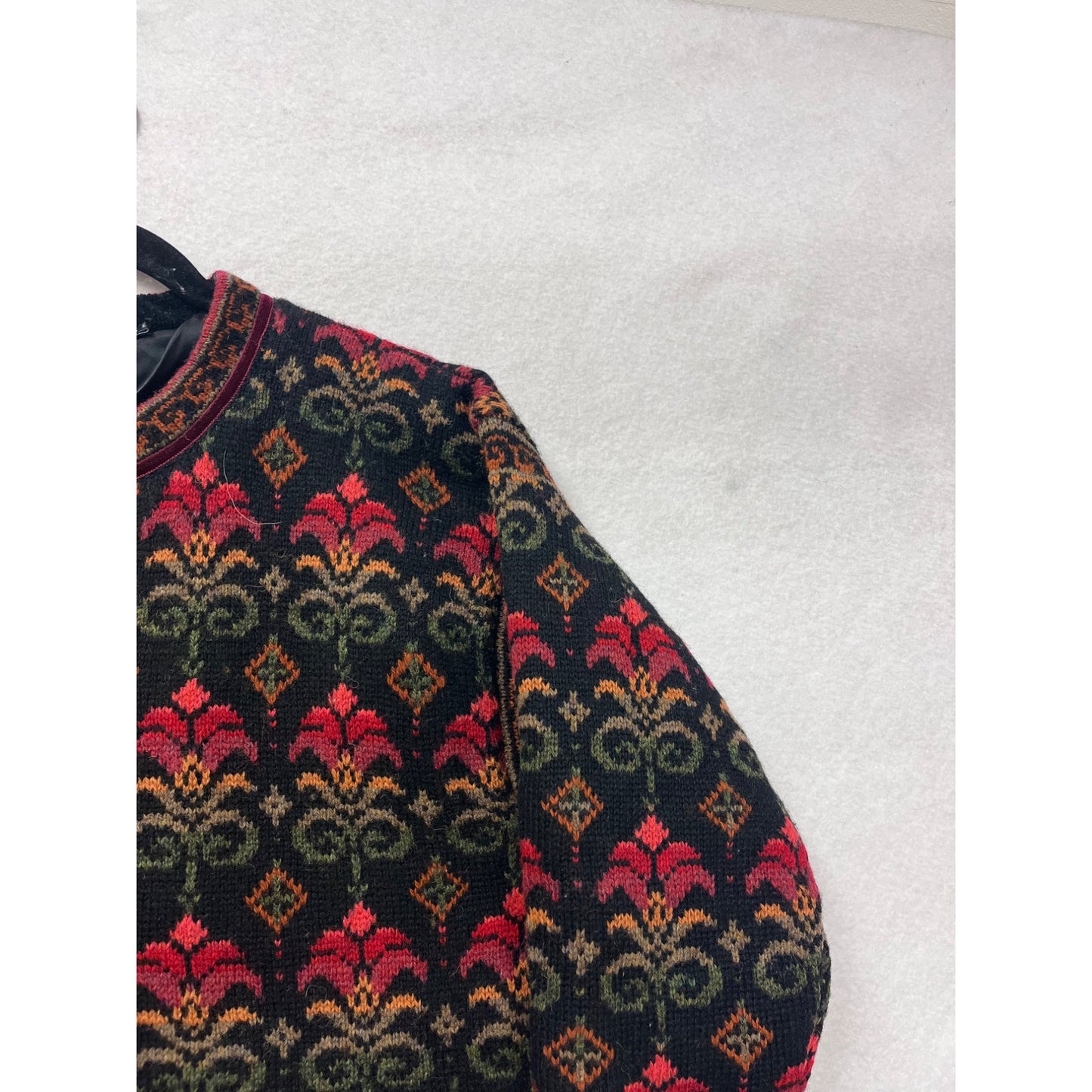 Womens Medium Icelandic Design Wool Cardigan Sweater #66A