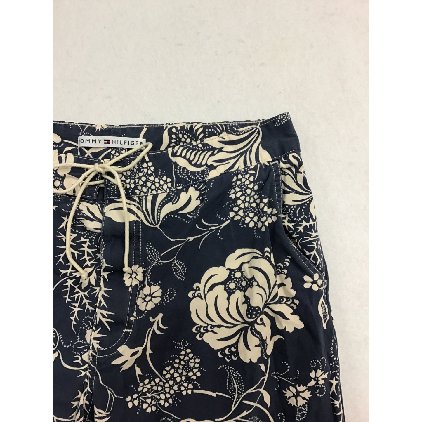 Women’s Floral/Hawaiian Print Pants