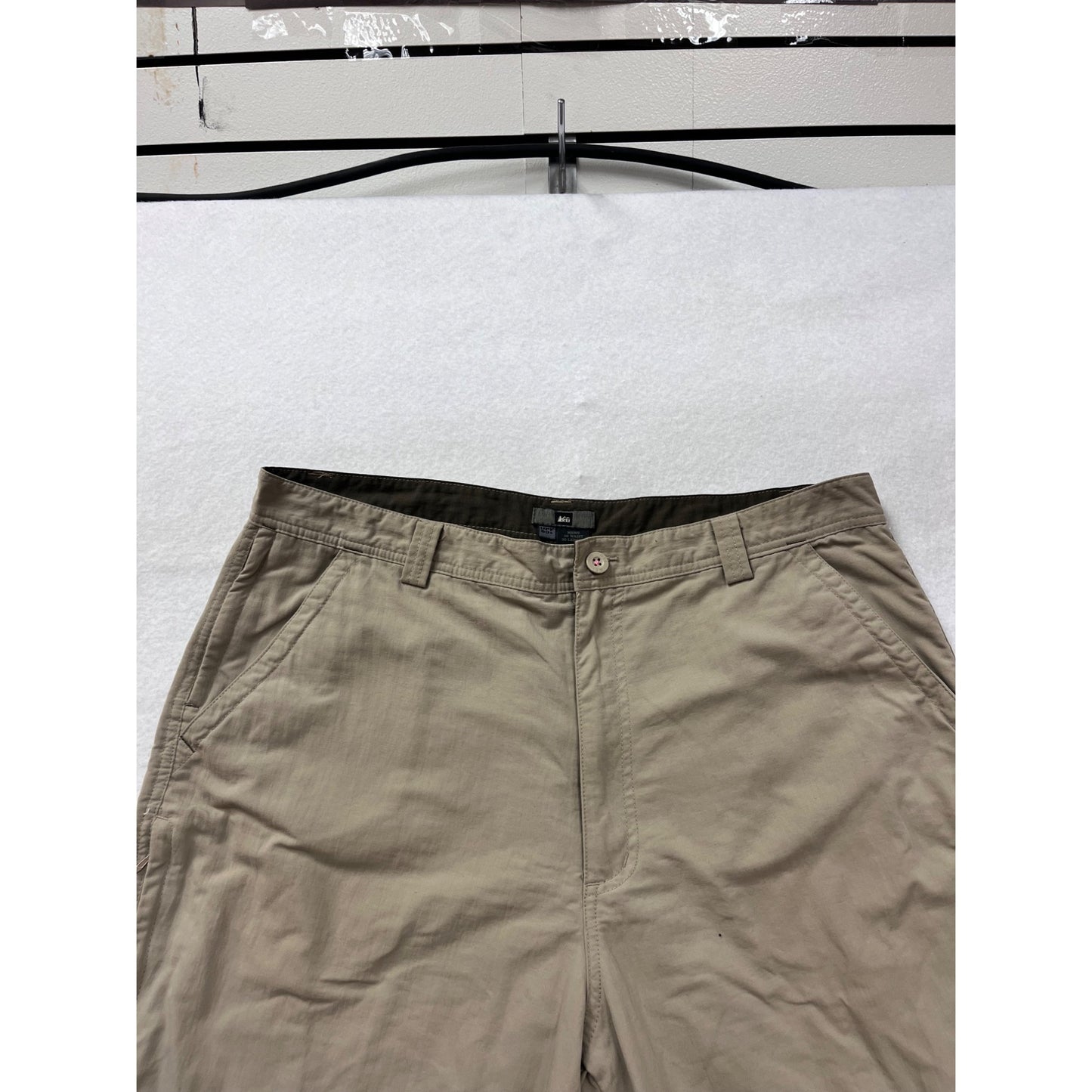 Mens REI Beige Nylon Casual Pants 38x30 Lightweight Travel Wear #8900
