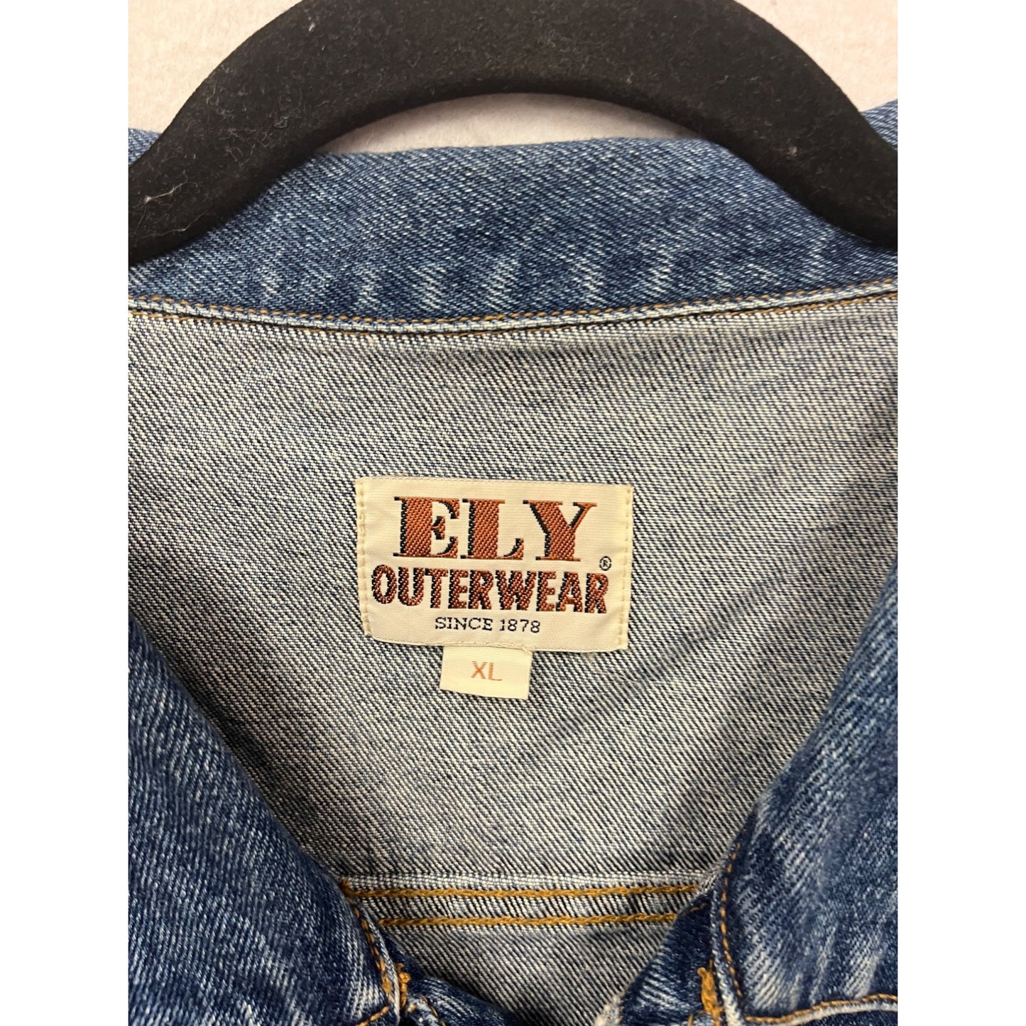 Womens XL Ely Outerwear Blue Denim Jacket With Button Front #56A