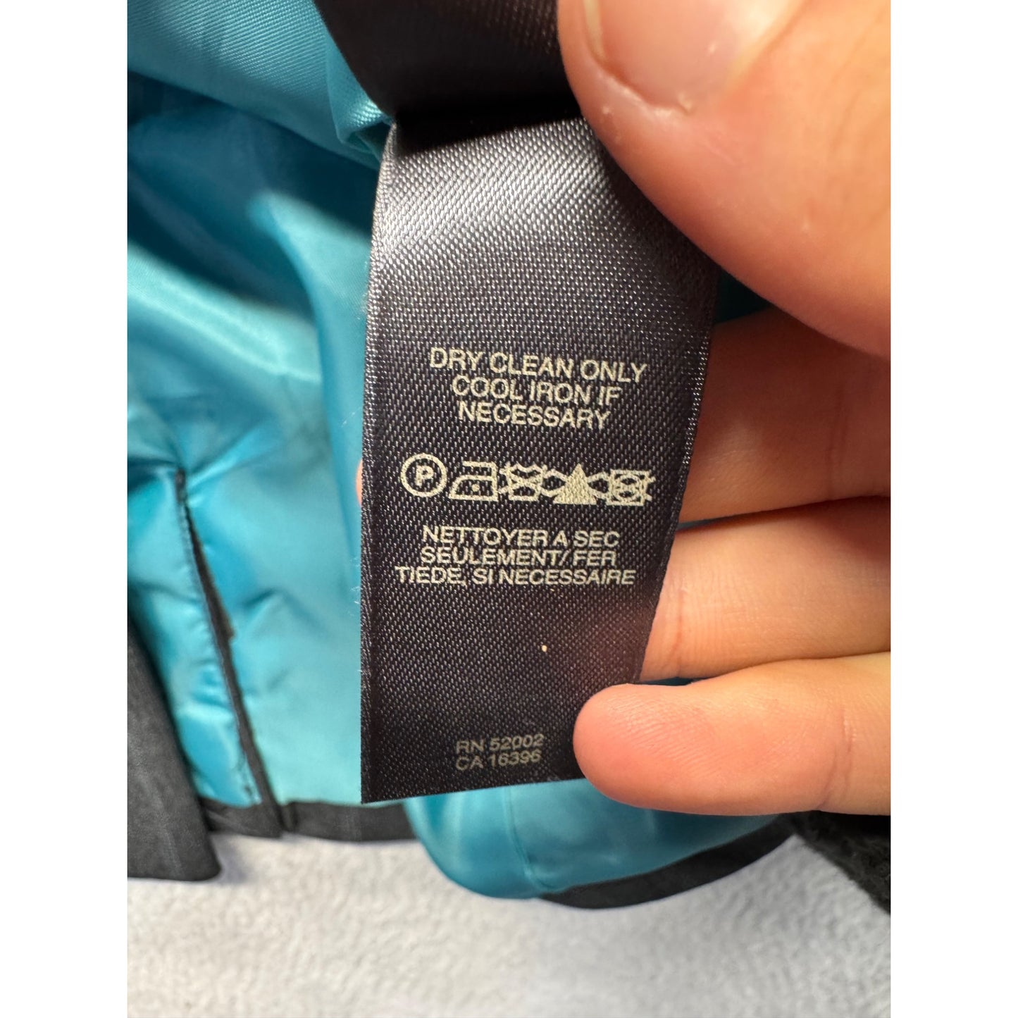 Liz Claiborne Gray Pinstripe Blazer Jacket Petite 4 Two-Button Pockets #9416