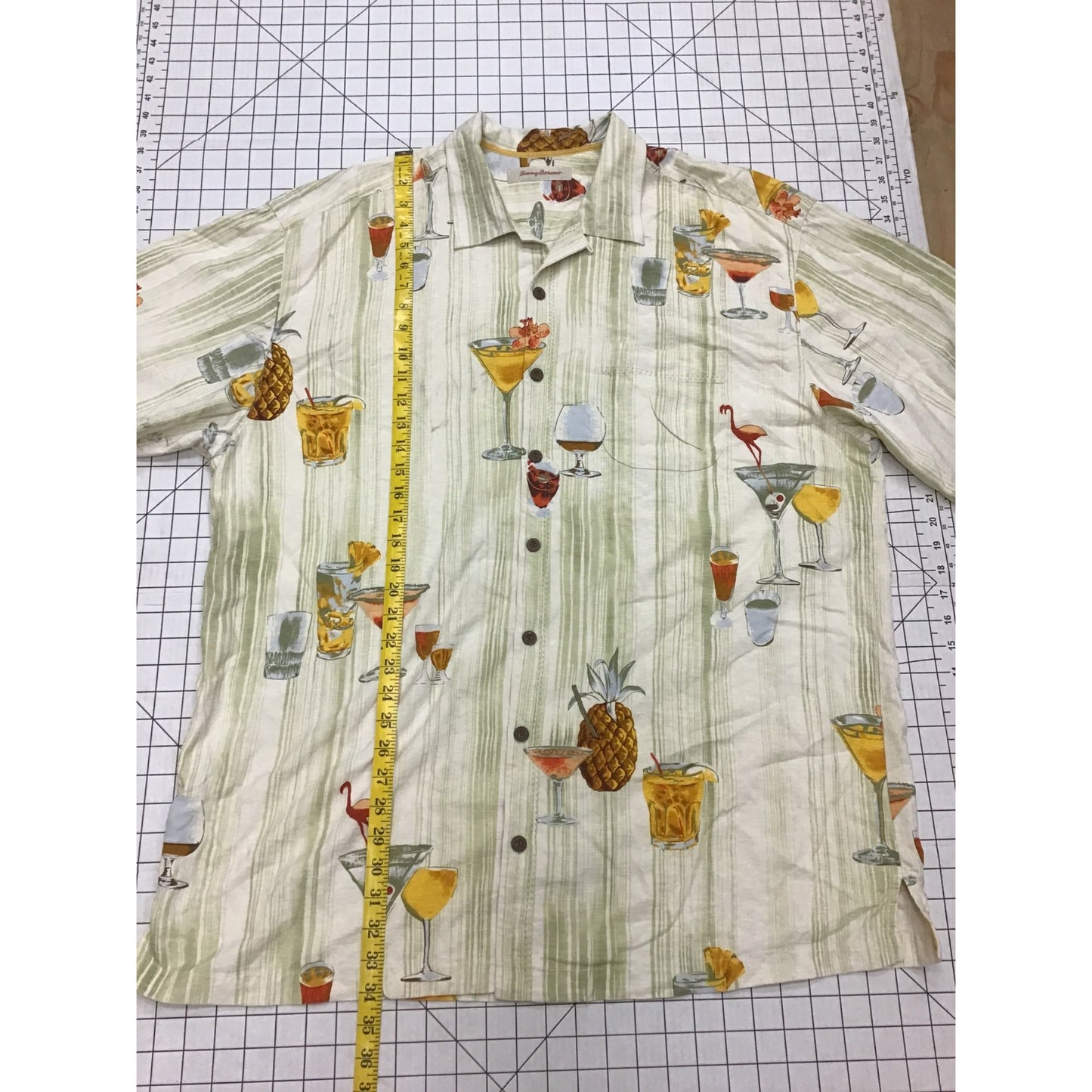 Mens Vintage Silk Tropical ButtonUp