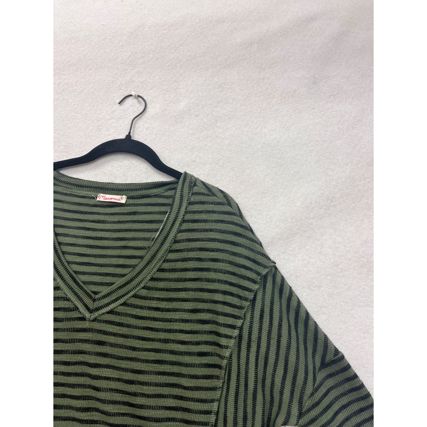 Womens Striped Green & Black V-Neck Long Sleeve Top By Marverie Size S #8791