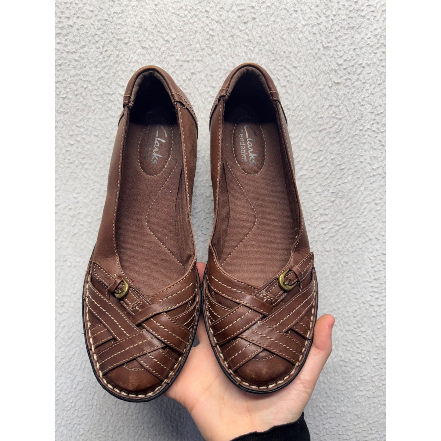 Clarks Brown Leather Slip-On Flats With Cross Strap Detail - Everyday Wear #9244