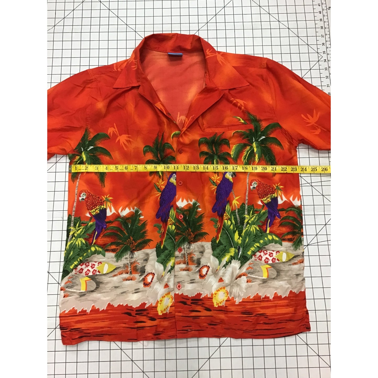 Men’s Lightweight Tropical ButtonUp