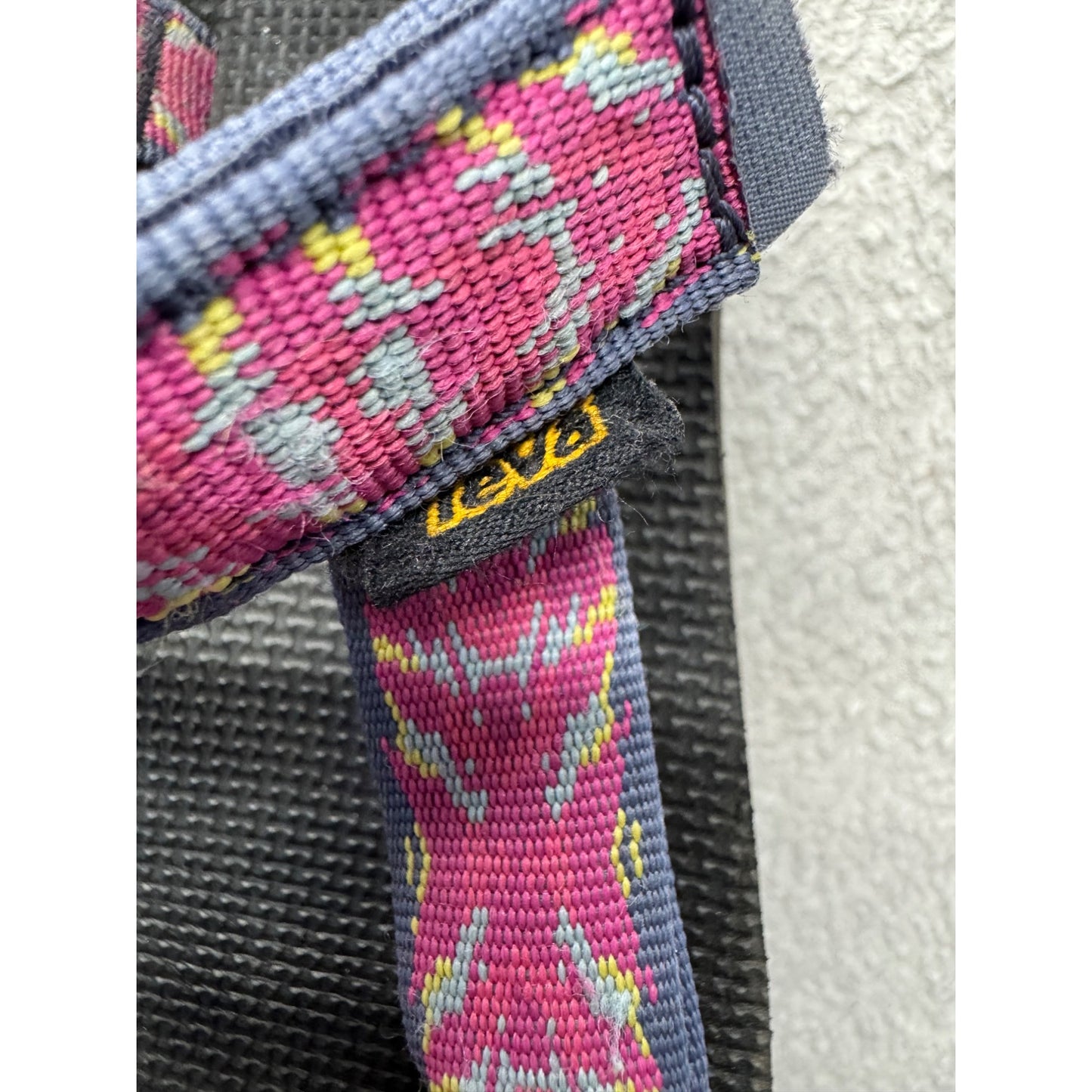 Teva Womens Pink & Gray Rugged Strap Sandals Size 7 9449