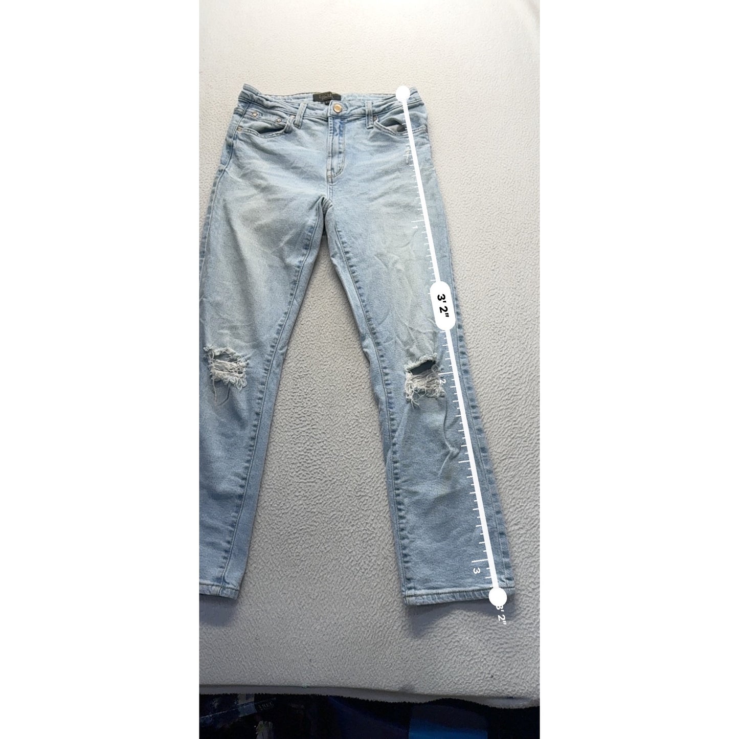 Rachel Roy Light Wash Distressed Bootcut Jeans Size 8/29 309B