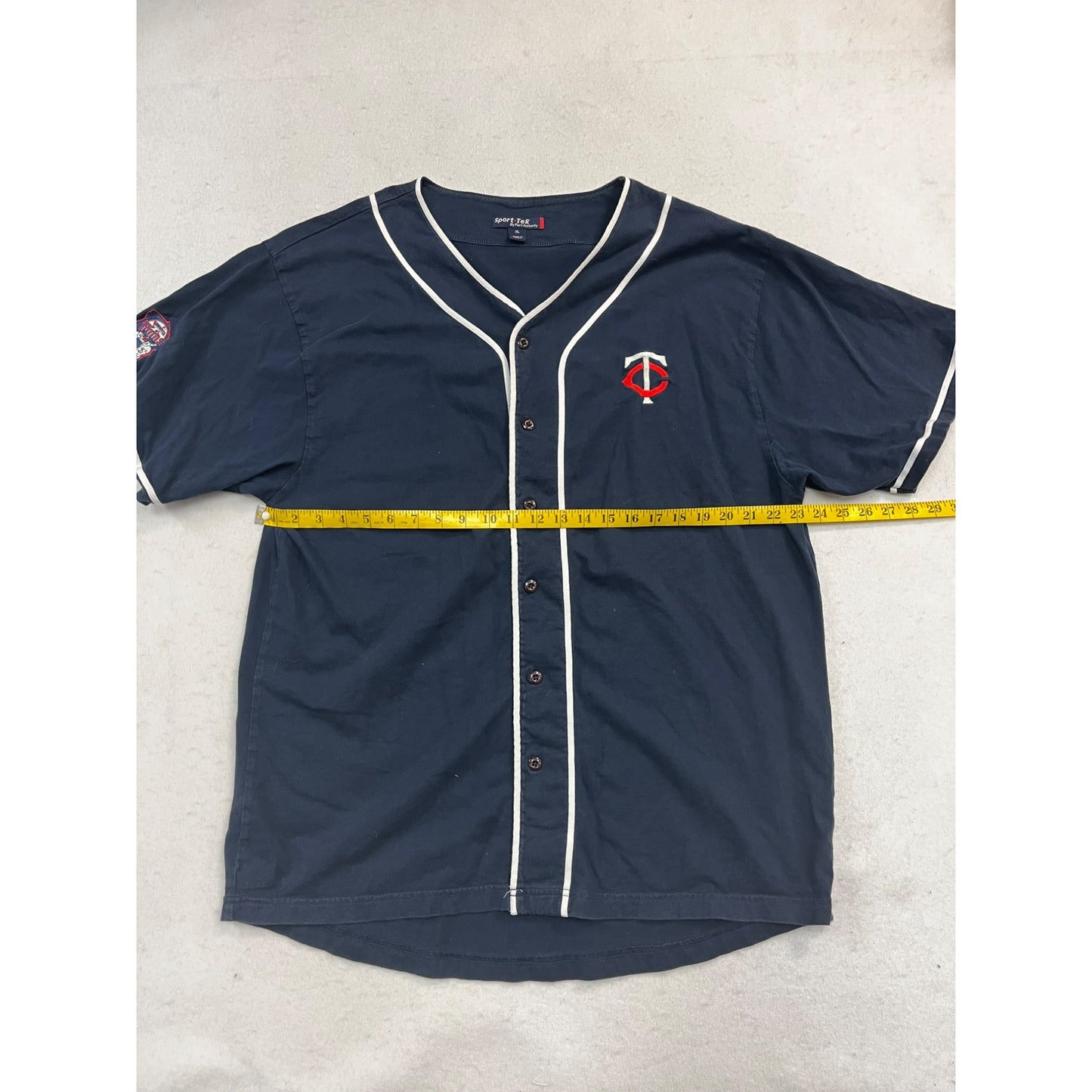 Men’s Y2K Minnesota Twins ButtonUp Jersey #2640