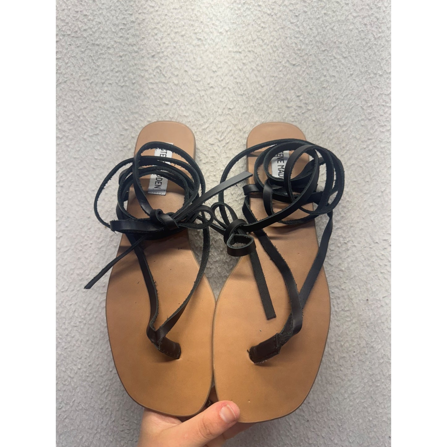 Steve Madden Black Strappy Lace-Up Flat Sandals Leather Upper Size 8.5M #98022