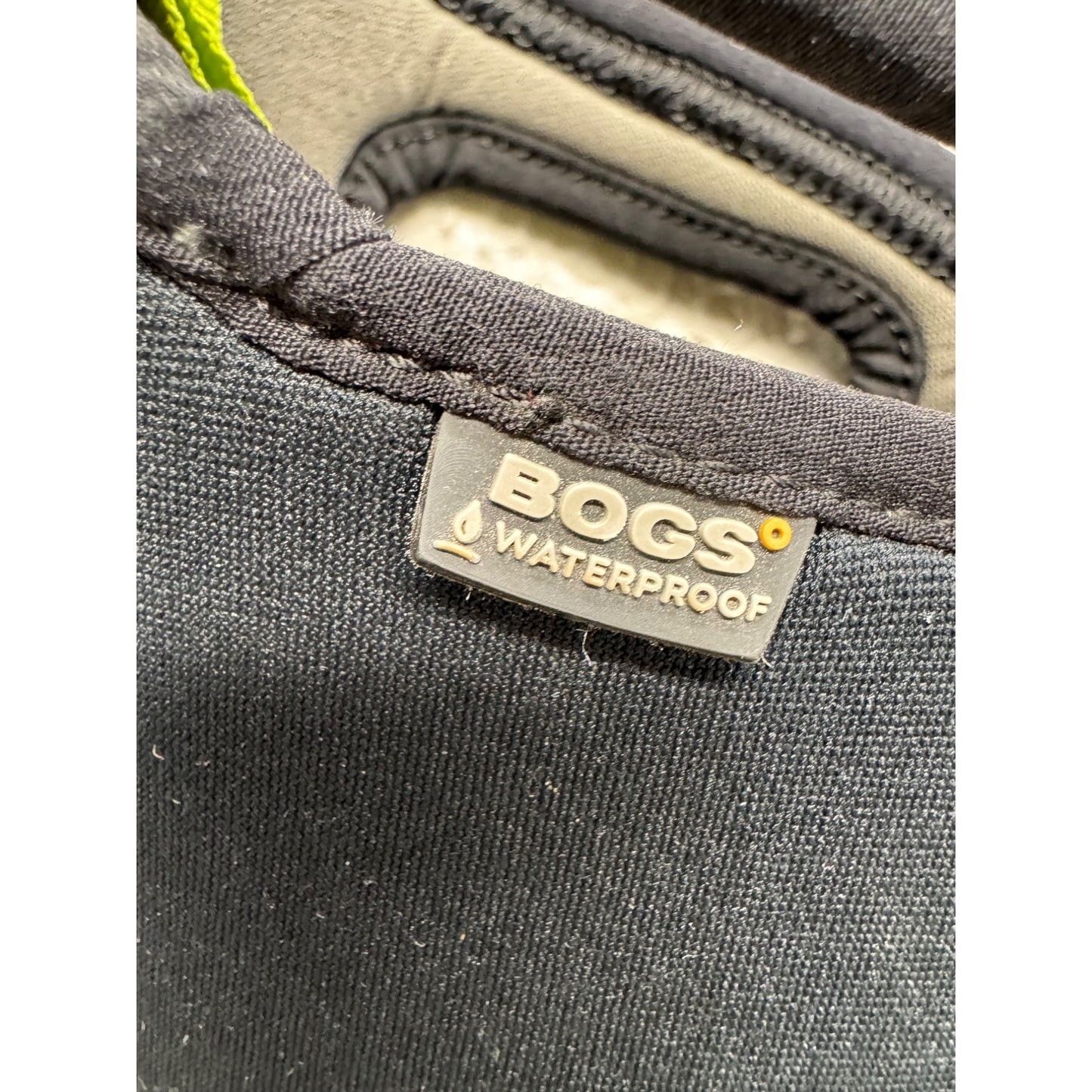 Bogs Insulated Neoprene Waterproof Boots With Dinosaur Print Size 6 #9837