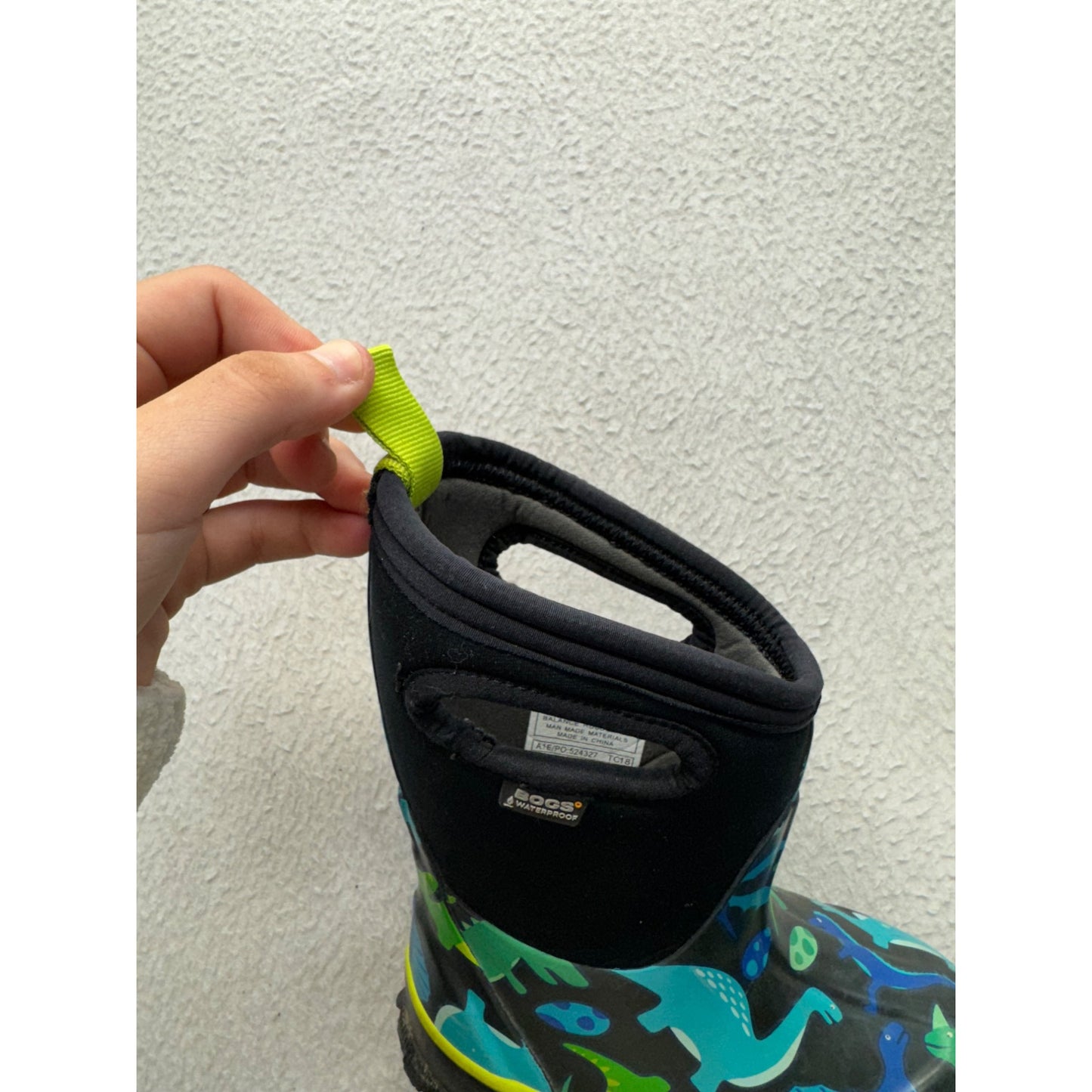 Bogs Insulated Neoprene Waterproof Boots With Dinosaur Print Size 6 #9837