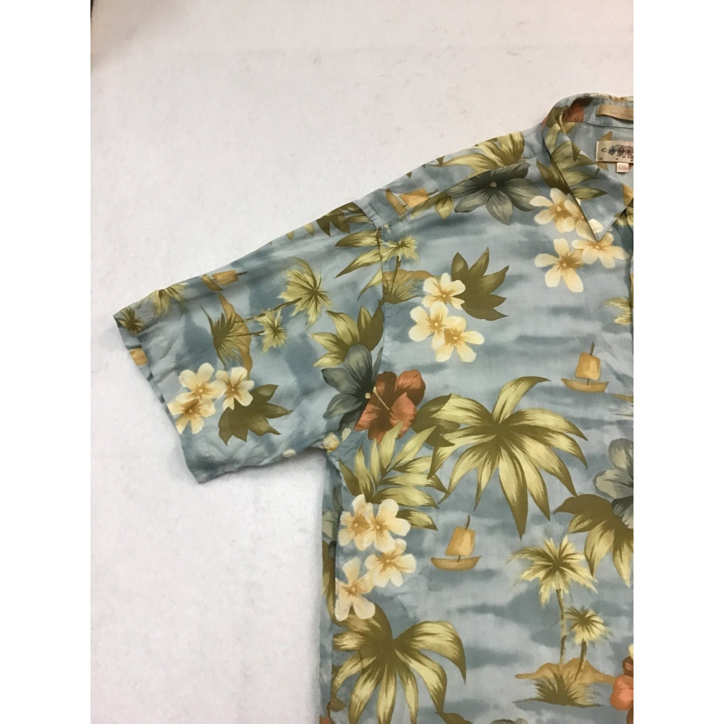 Men’s Vintage Hawaiian ButtonUp