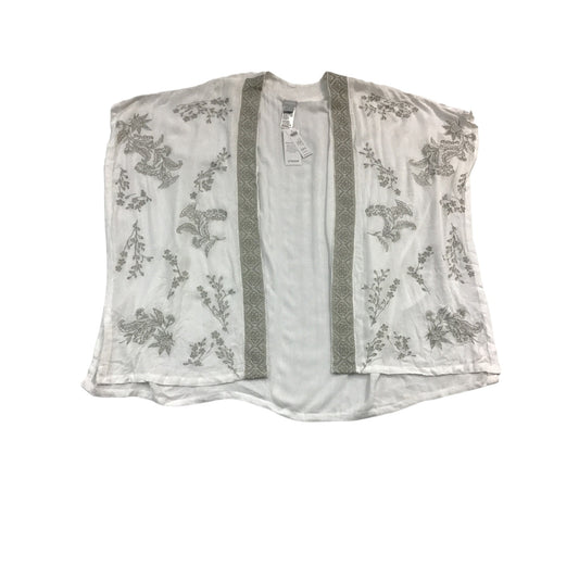 Women’s Beautiful Embroidered Ruana