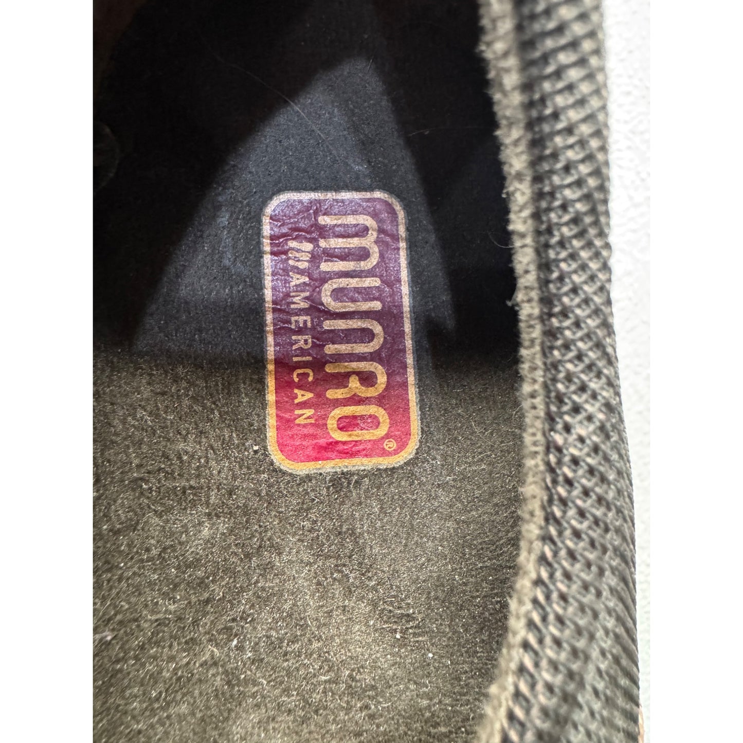 Munro American Womens Slip-On Shoes With Velcro Strap Size 9 9442