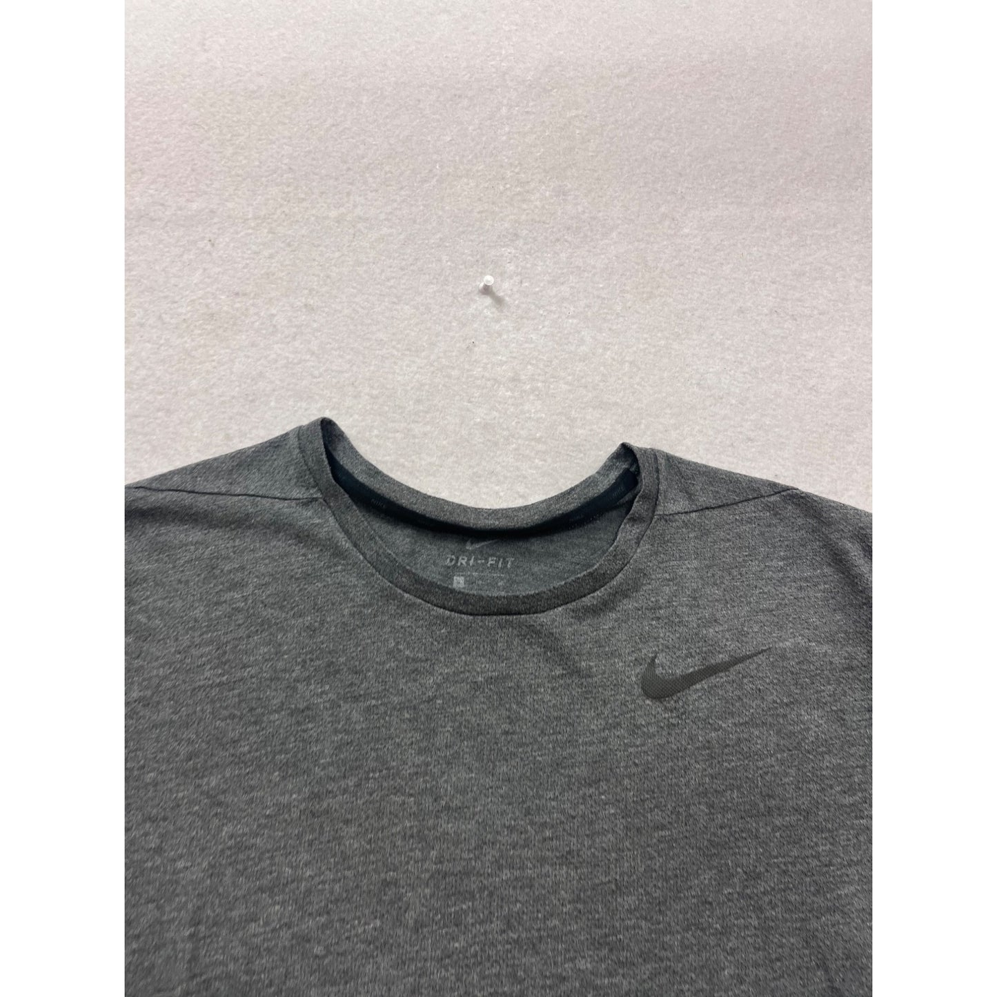 Nike Dri-Fit Mens Gray Athletic T-Shirt Size L #250A