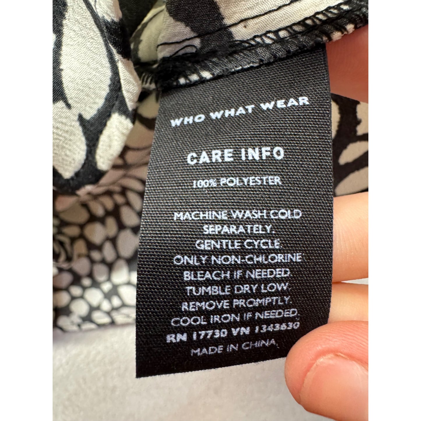 Who What Wear Black White Pebble Print Peplum Wrap Top M #57B