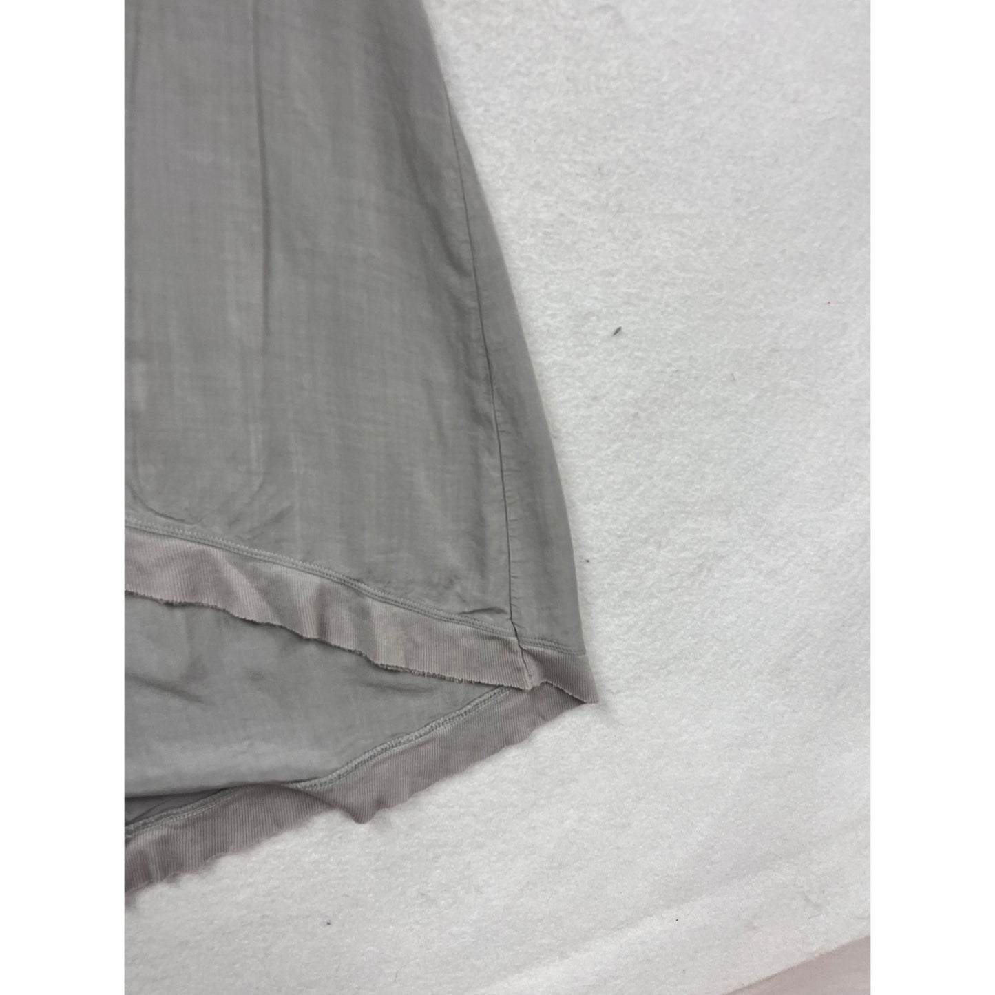 Dylan Grey V-Neck Short Sleeve Blouse Small #477A