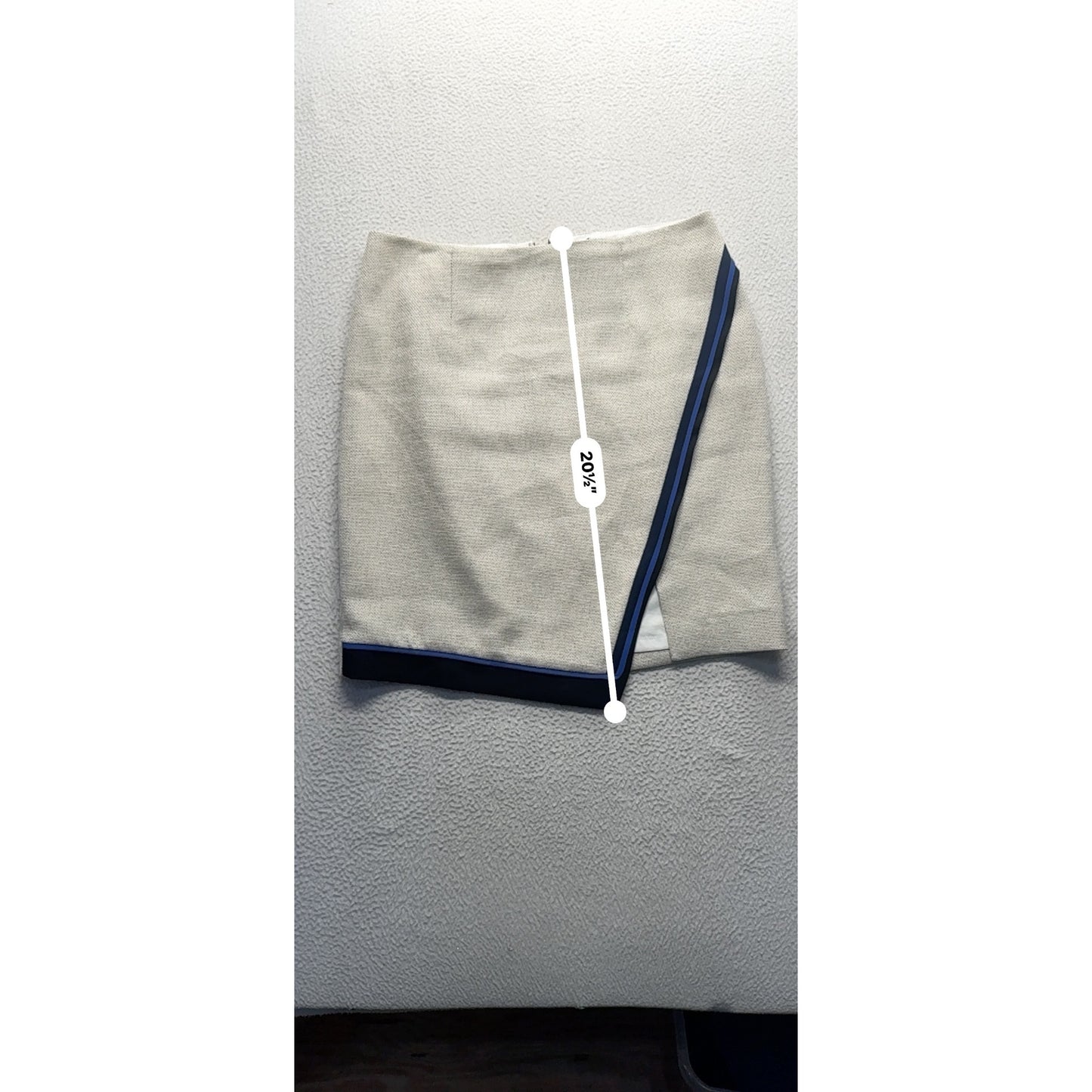 White House Black Market Asymmetrical Skirt Size 6 #195B