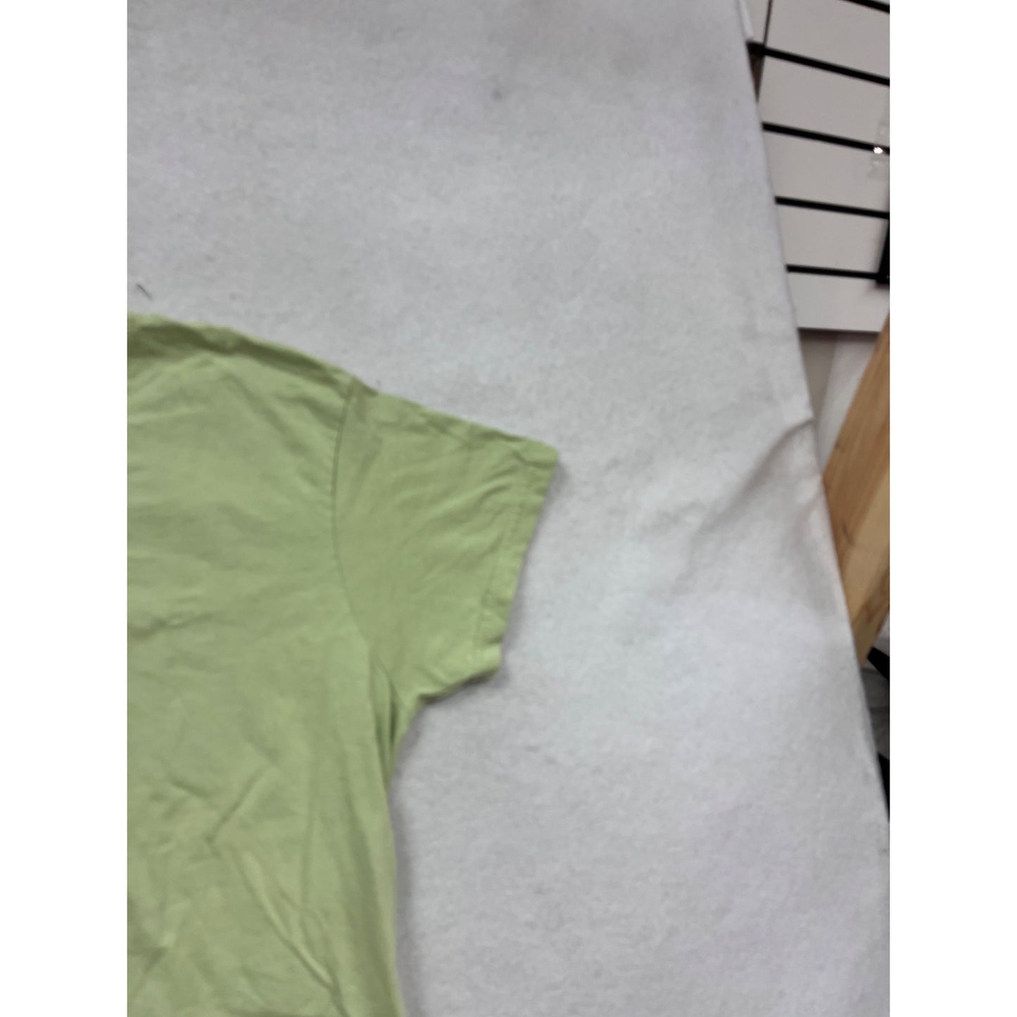 Green Fish Face Graphic T-Shirt 100% Cotton Size L #116A