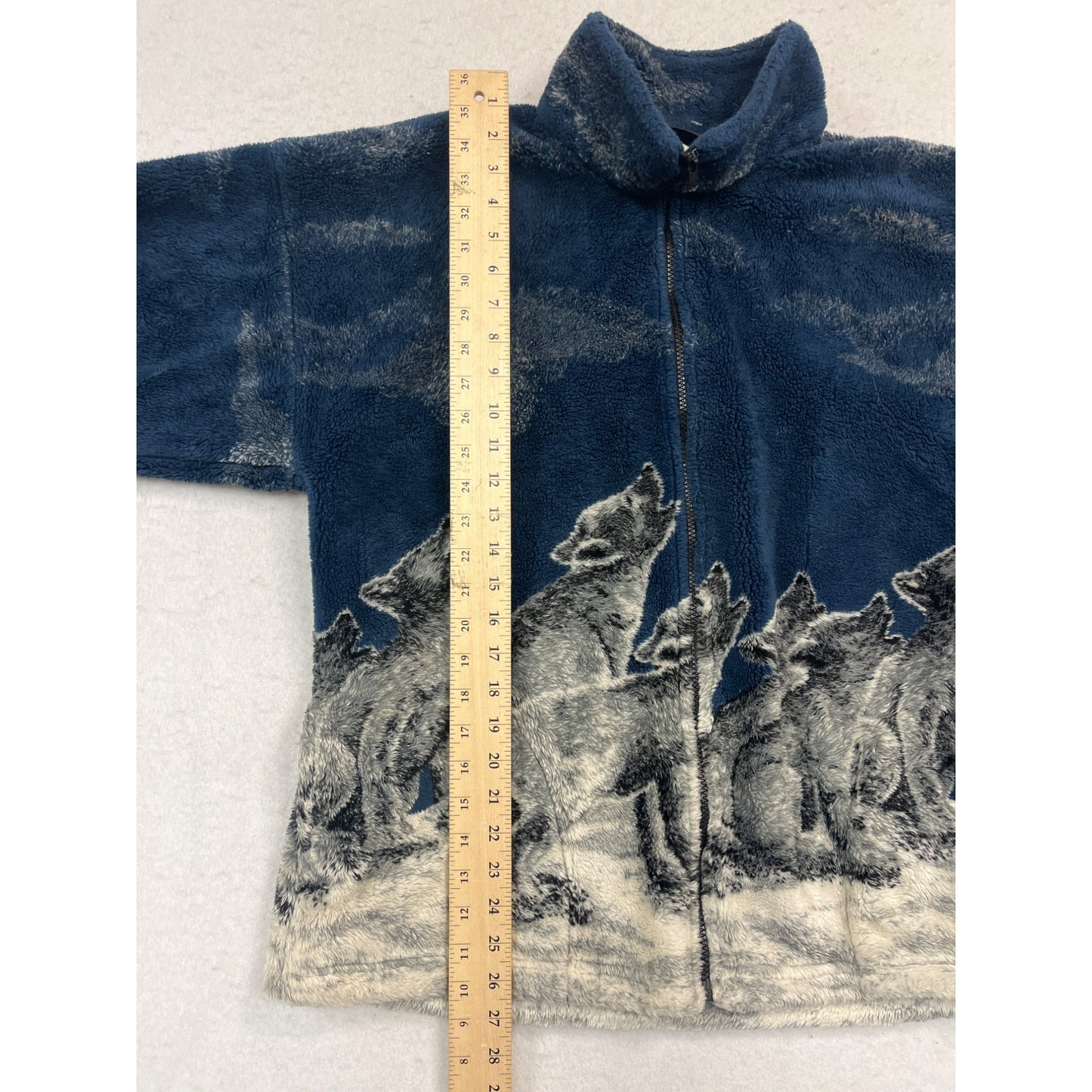 Women’s Vintage Sherpa Wolf Print Zip Up Sweater