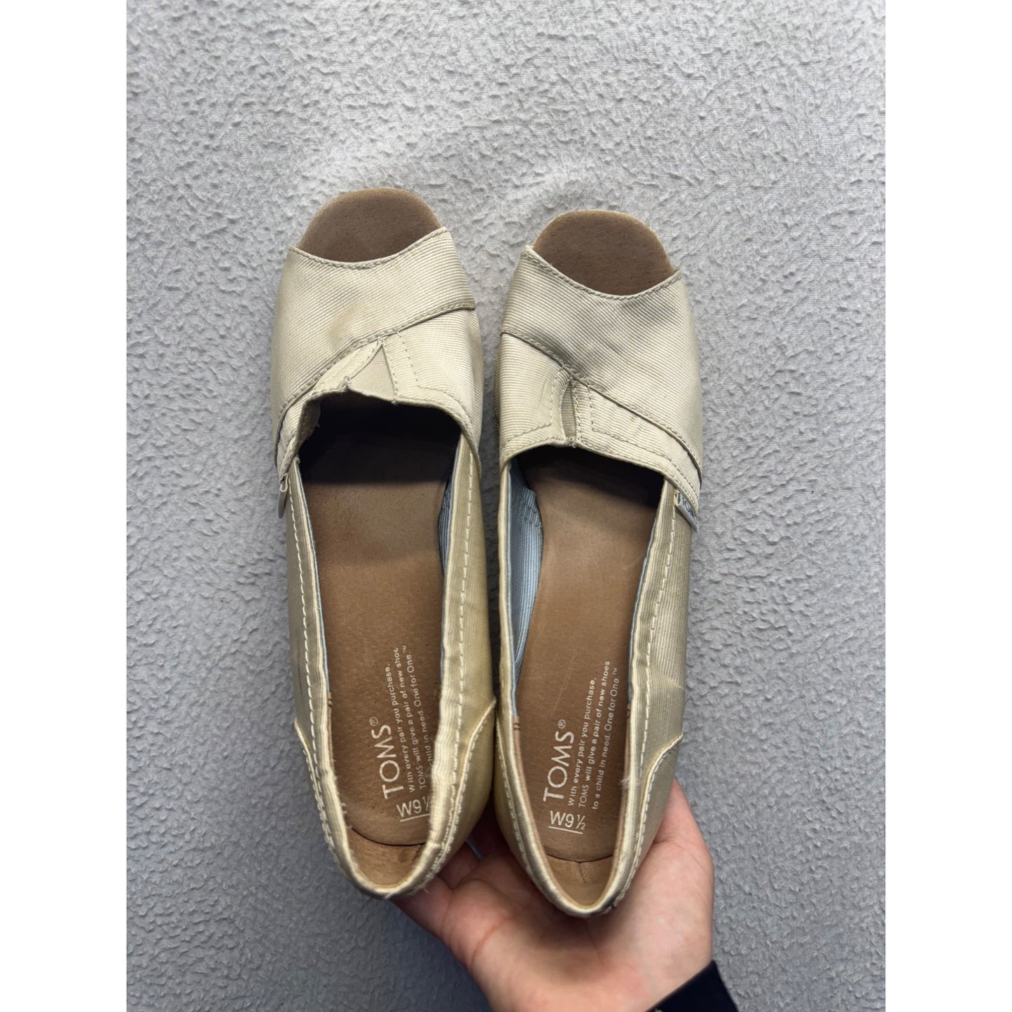 TOMS Peep Toe Wedge Heels Beige Canvas Size 9.5 #9005