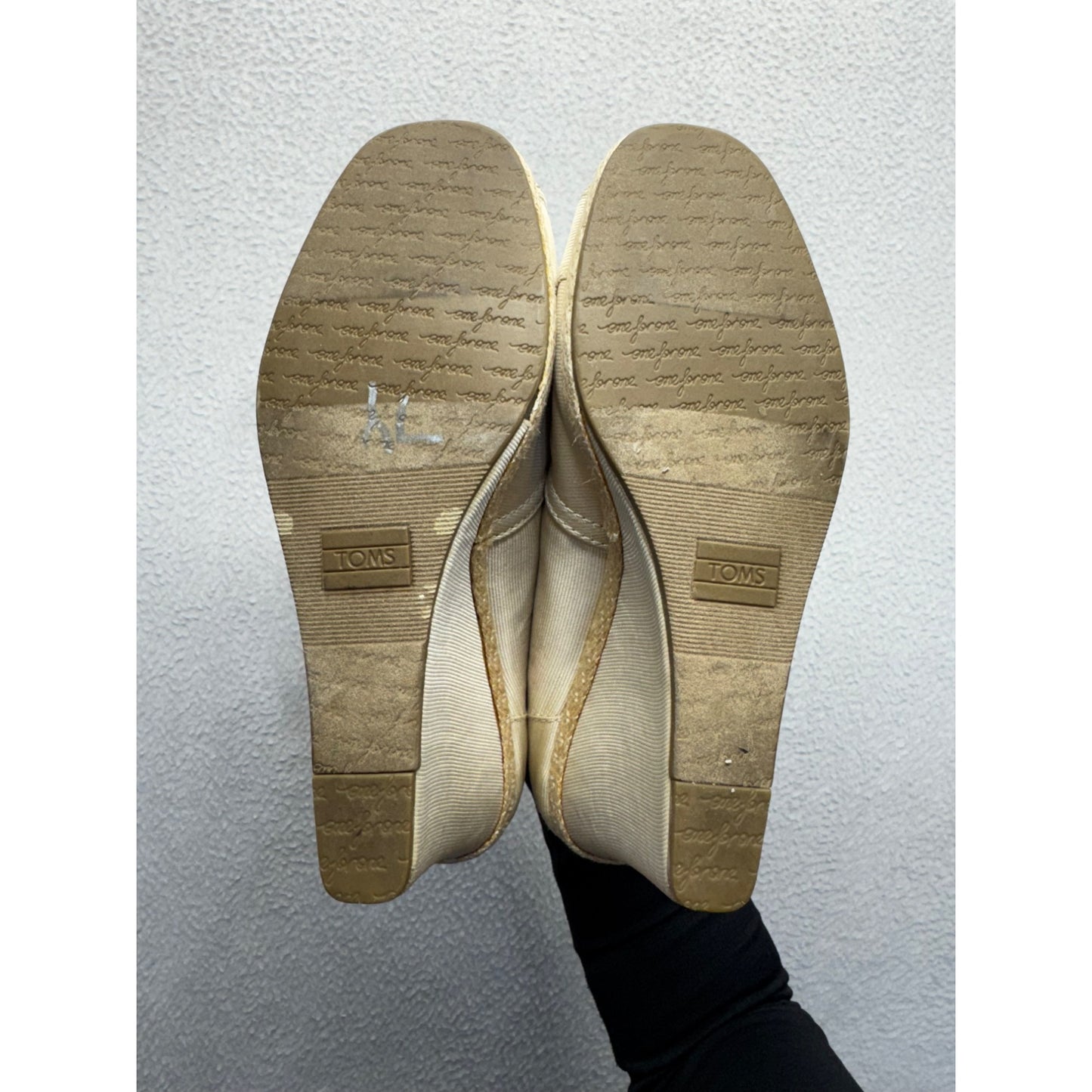 TOMS Peep Toe Wedge Heels Beige Canvas Size 9.5 #9005