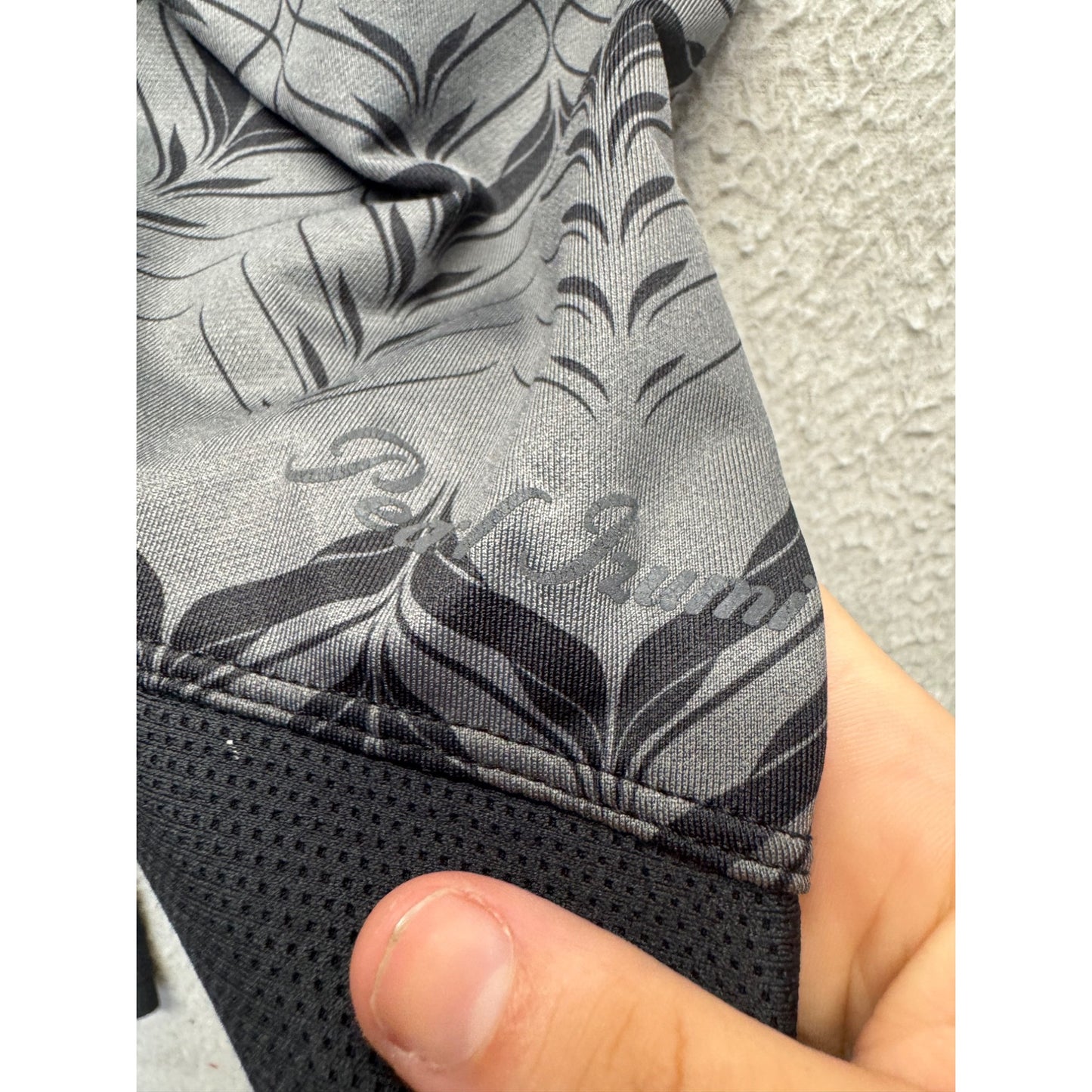 Pearl Izumi Running Capri Leggings Small Black Gray Patterned Purple Trim #9917