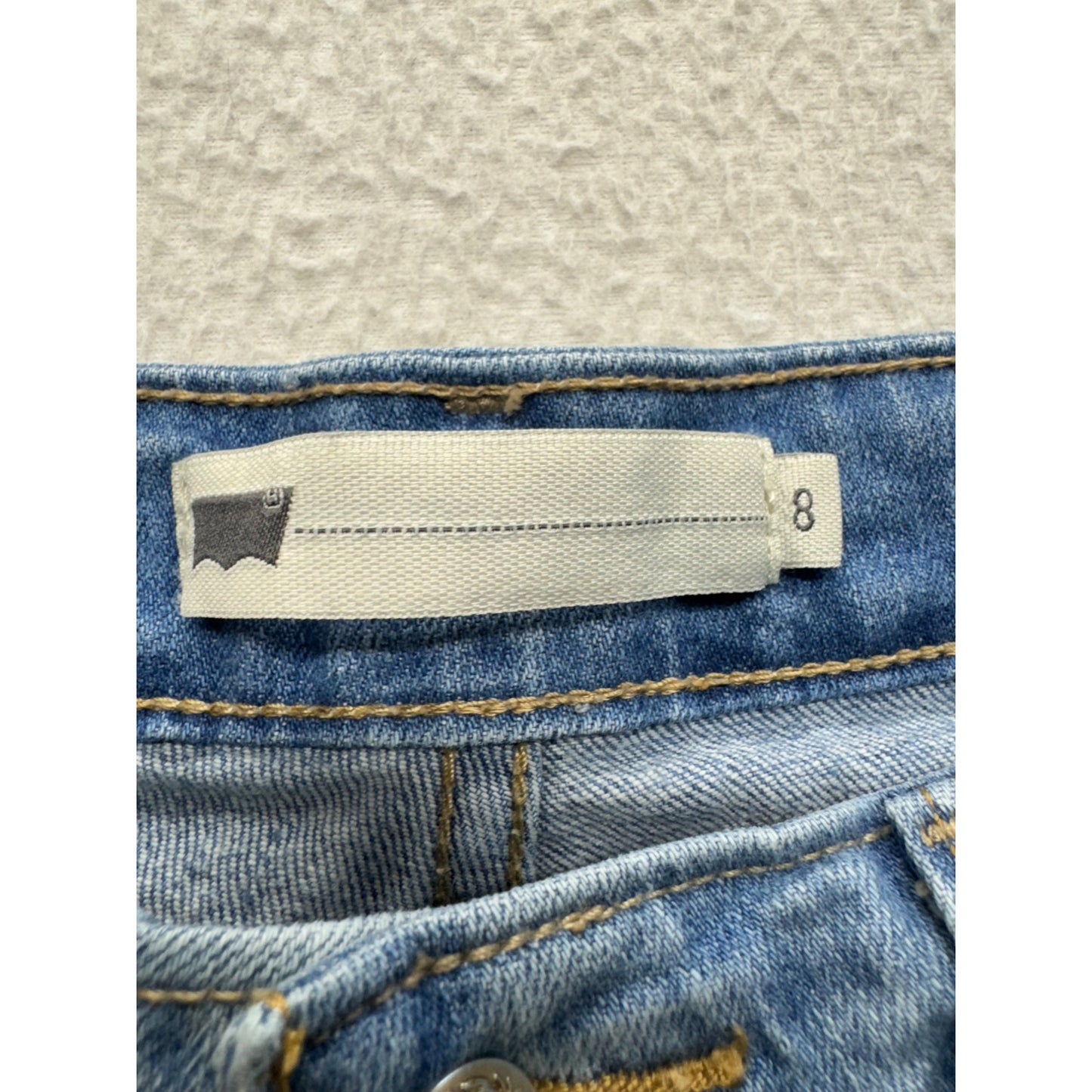 Levis Light Wash Denim Capri Jeans Size 8 #192B