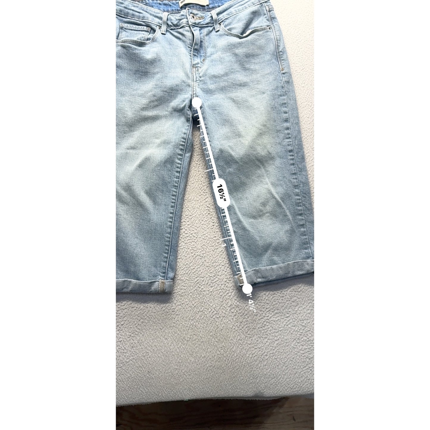 Levis Light Wash Denim Capri Jeans Size 8 #192B
