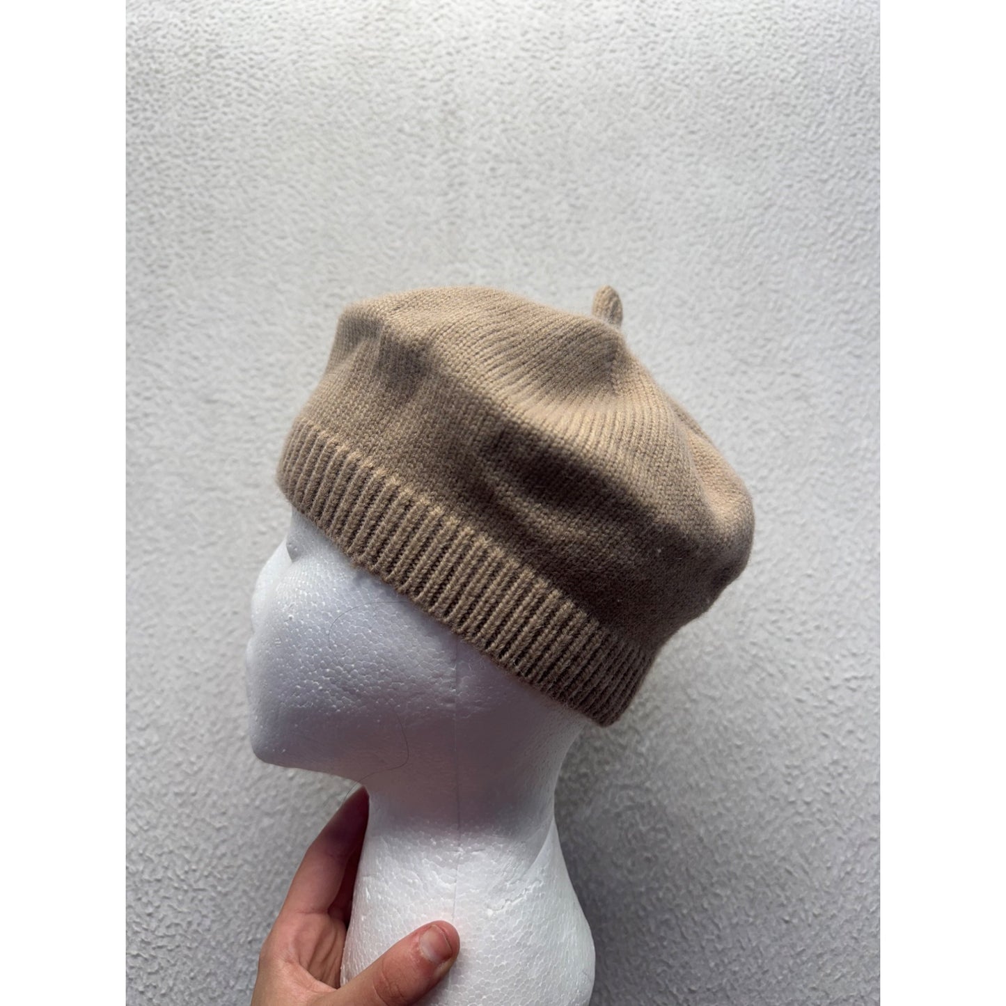 Vintage P Letter Knit Beret Beige Wool Blend Hat 76B