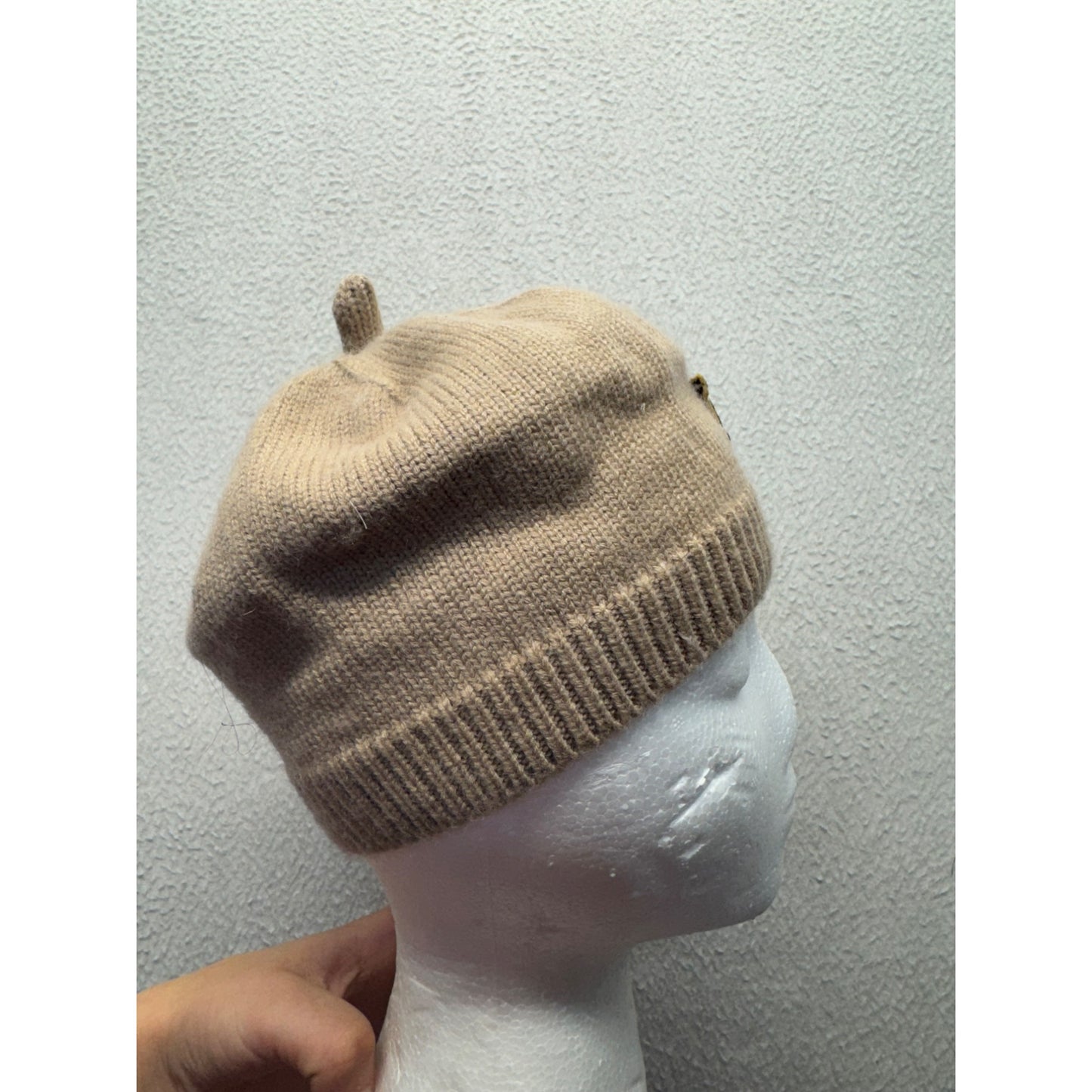 Vintage P Letter Knit Beret Beige Wool Blend Hat 76B