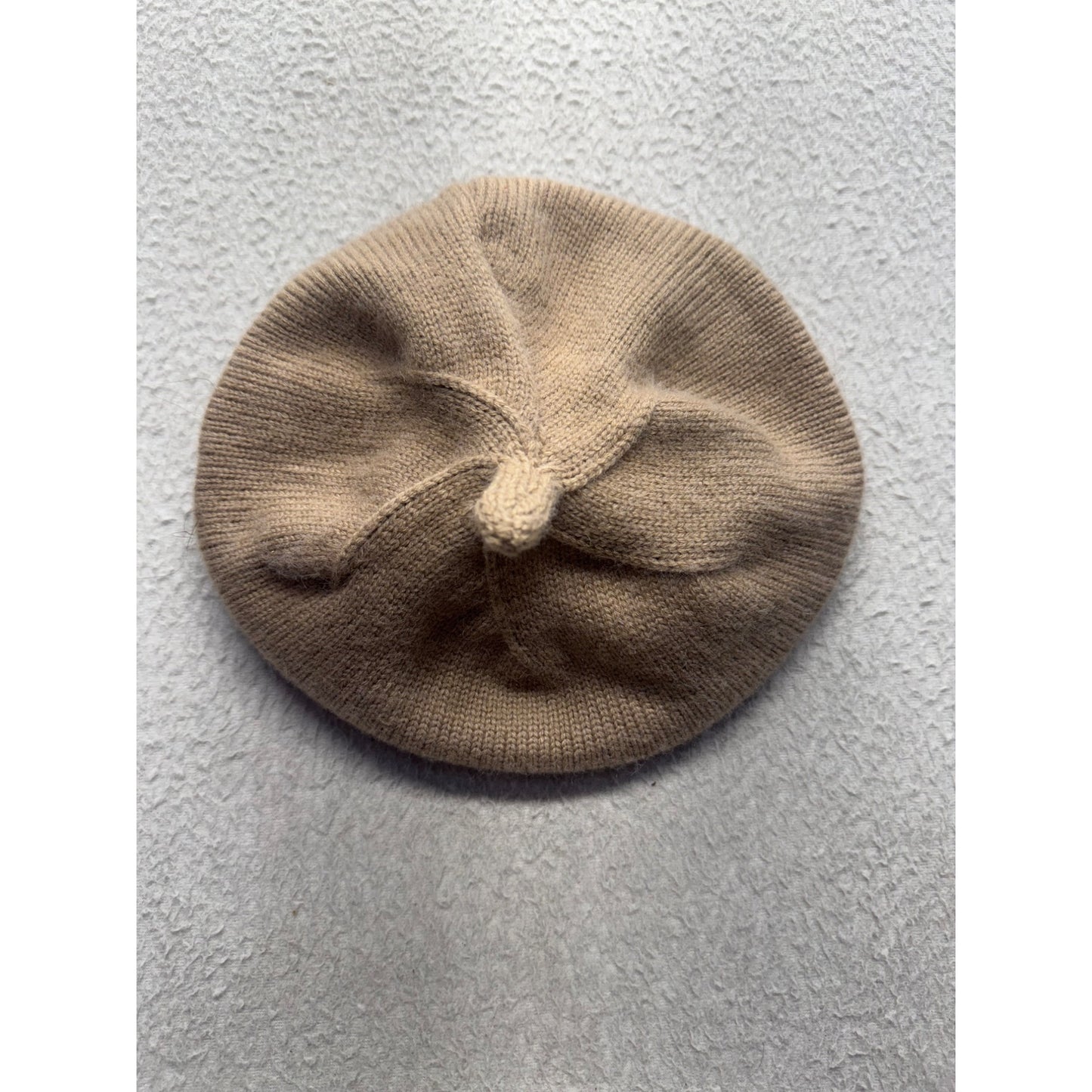 Vintage P Letter Knit Beret Beige Wool Blend Hat 76B