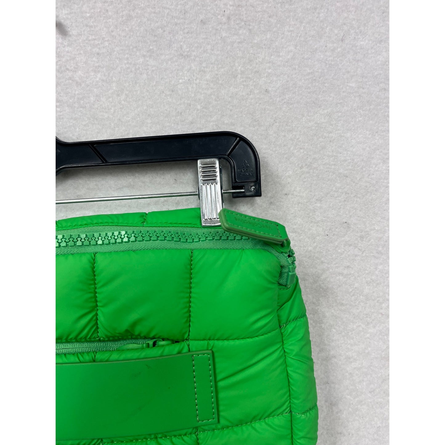 VeeCollective Berlin Quilted Green Laptop Sleeve With Strap #779A