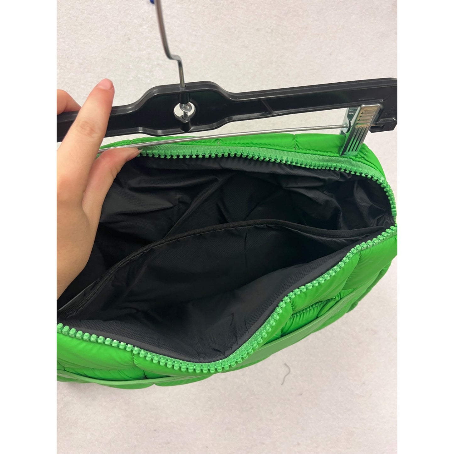 VeeCollective Berlin Quilted Green Laptop Sleeve With Strap #779A