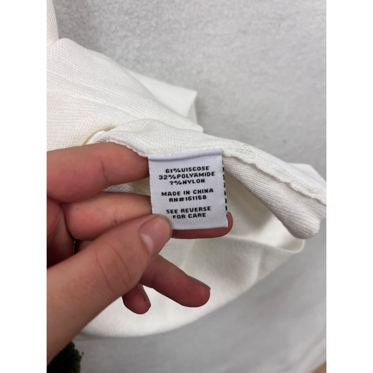 Womens White Cross-Back Halter Knit Top By 525 - Size M #6782