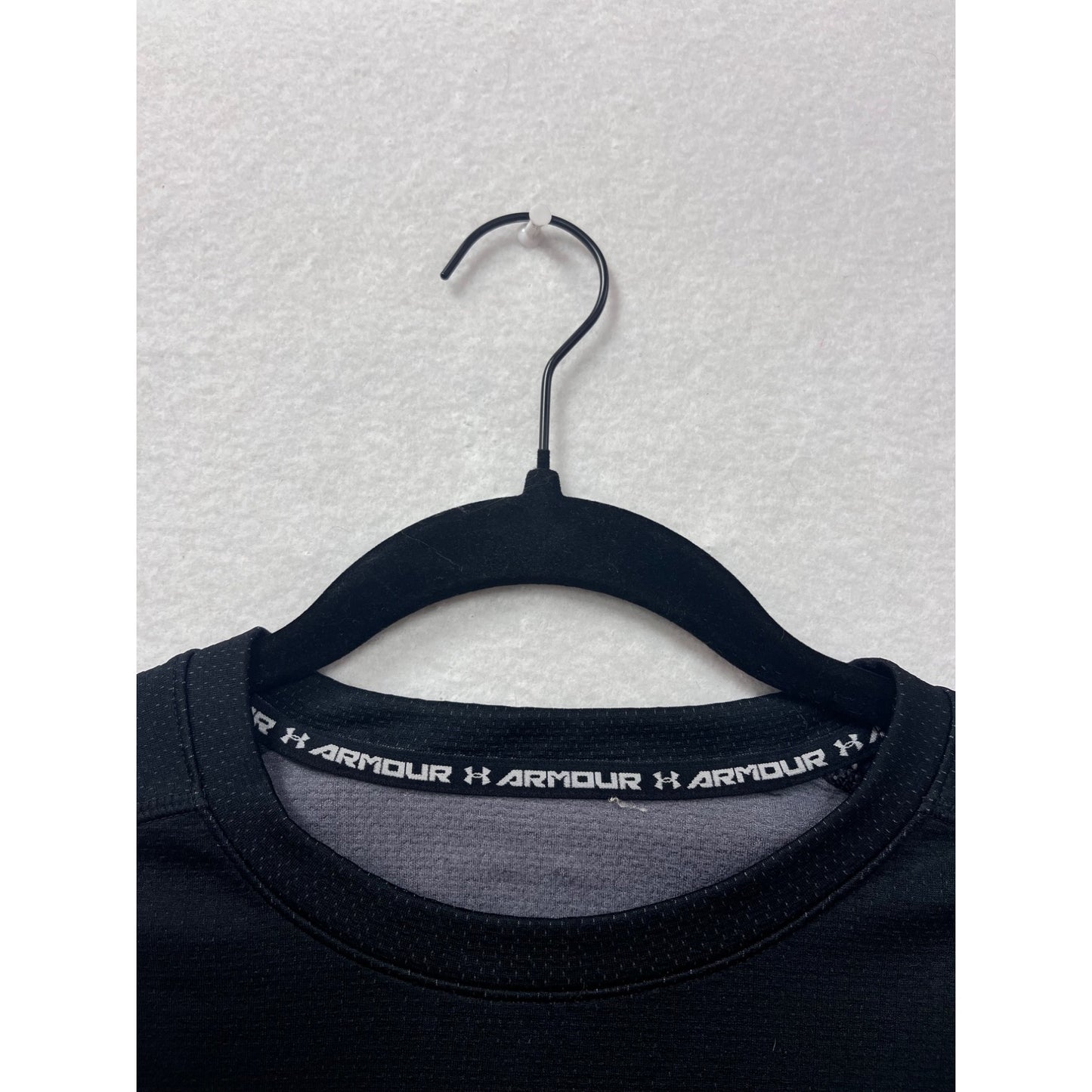 Under Armour Youth XL Black Long Sleeve Compression Shirt #8535