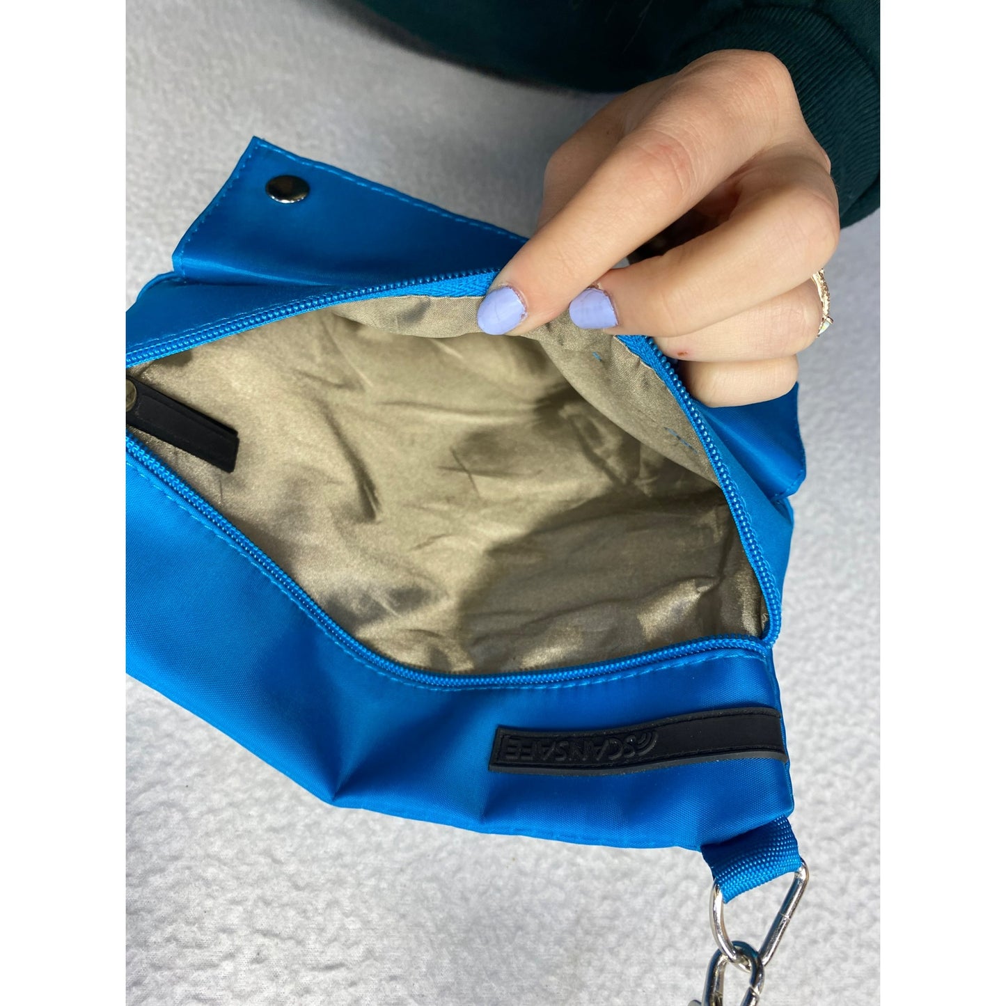 Scansafe RFID Crossbody #5227