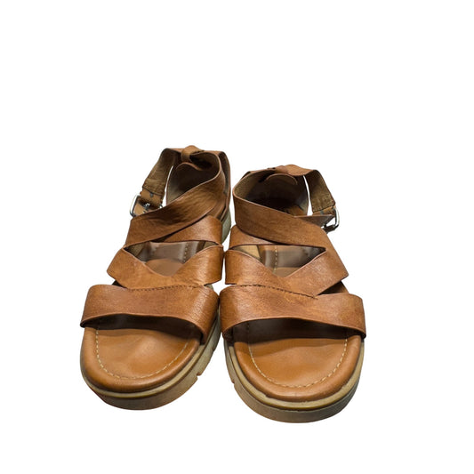 Sofft Leather Strappy Sandals With Buckle Closure & Cushioned Soles #9248