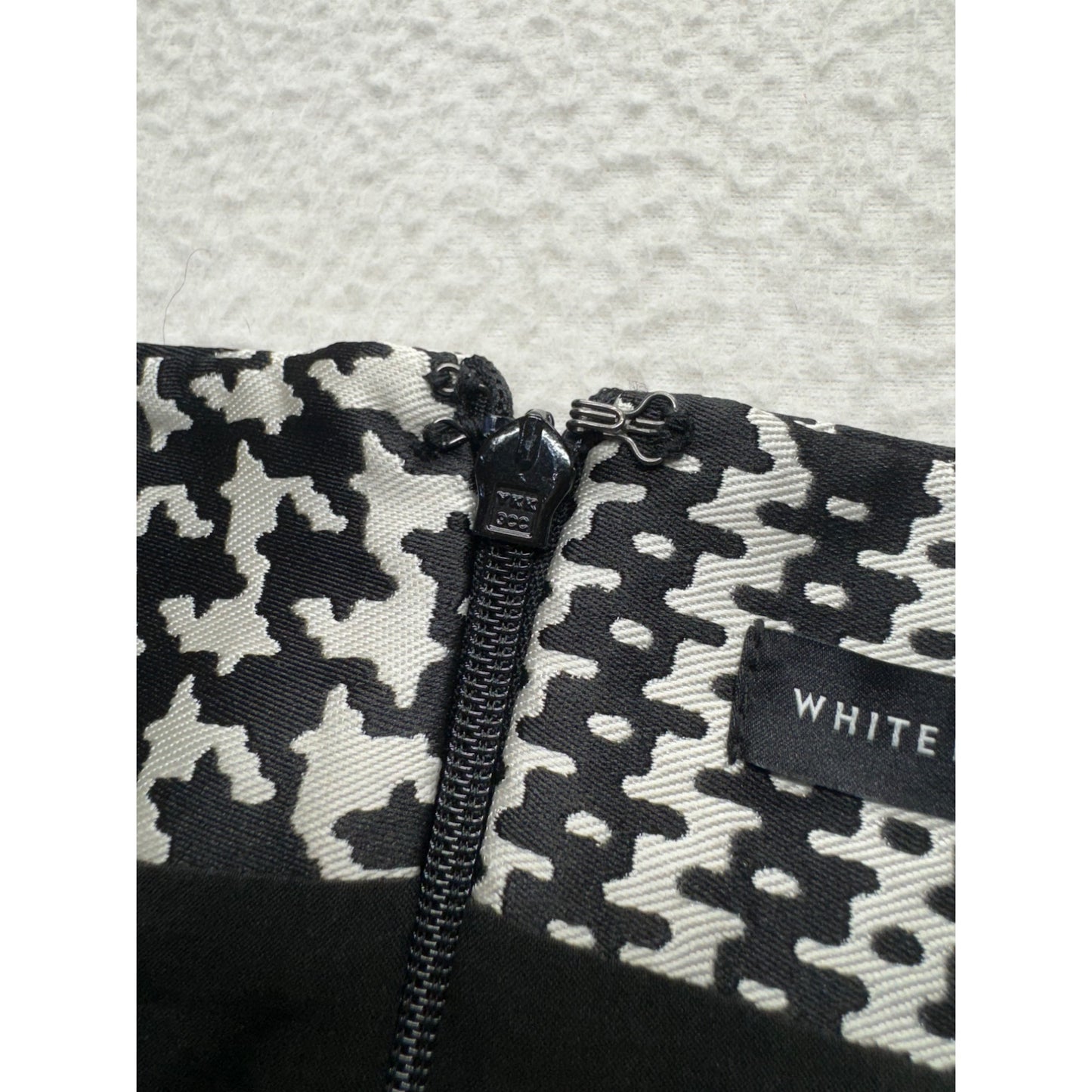 White House Black Market Houndstooth Pencil Skirt Size 4 #9305