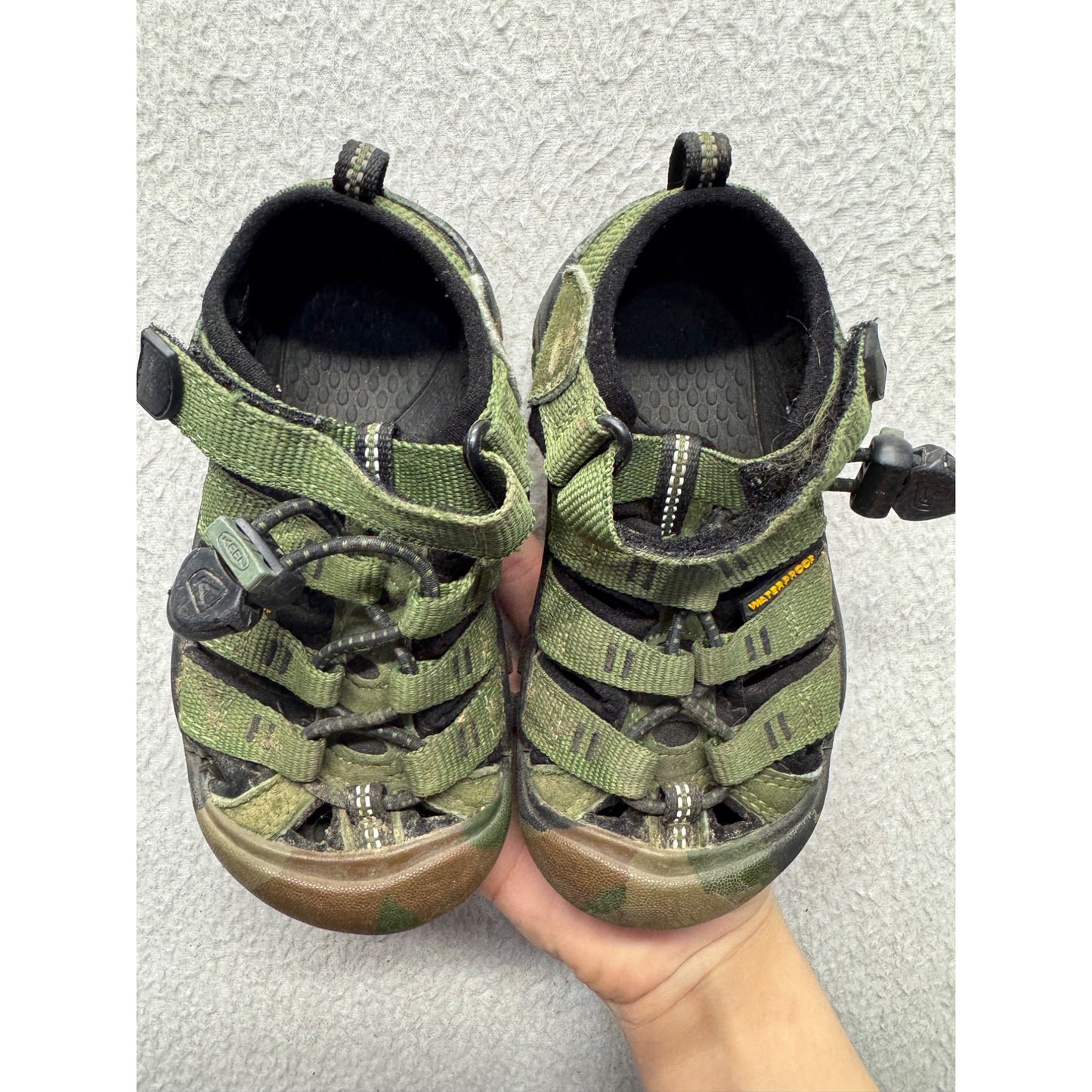 Keen Kids Waterproof Outdoor Sandals Camo Green Size 9 #9642
